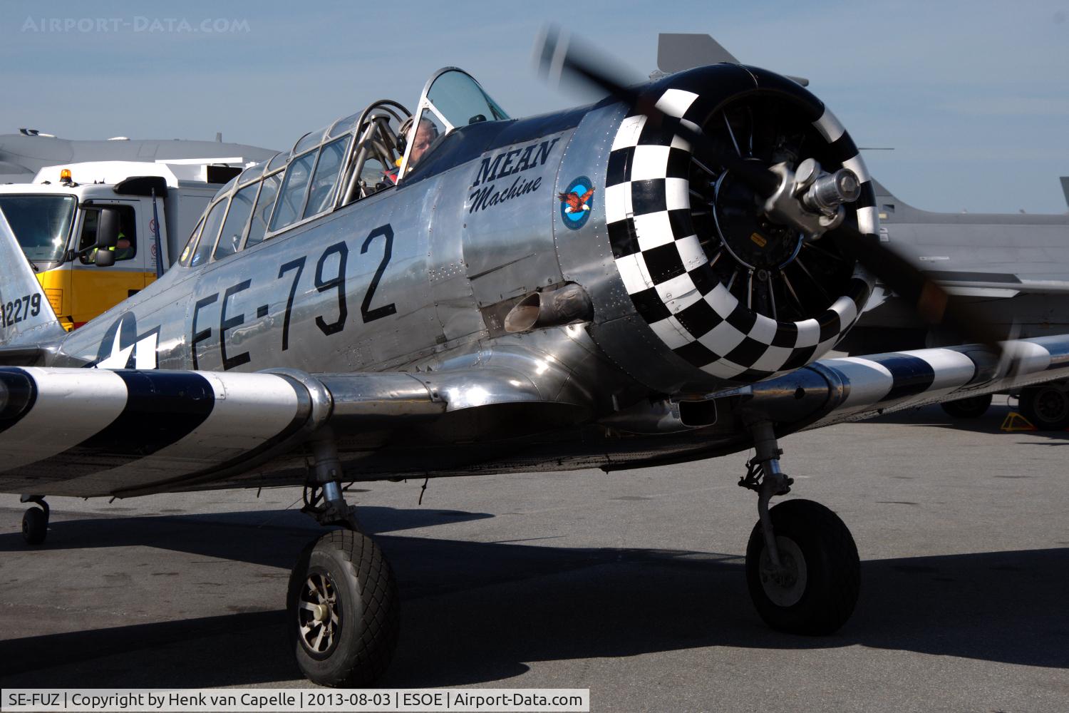 SE-FUZ, 1943 Noorduyn AT-16 Harvard II C/N 14-526, Noorduyn AT-16 taxying in at Örebro airport, Sweden.