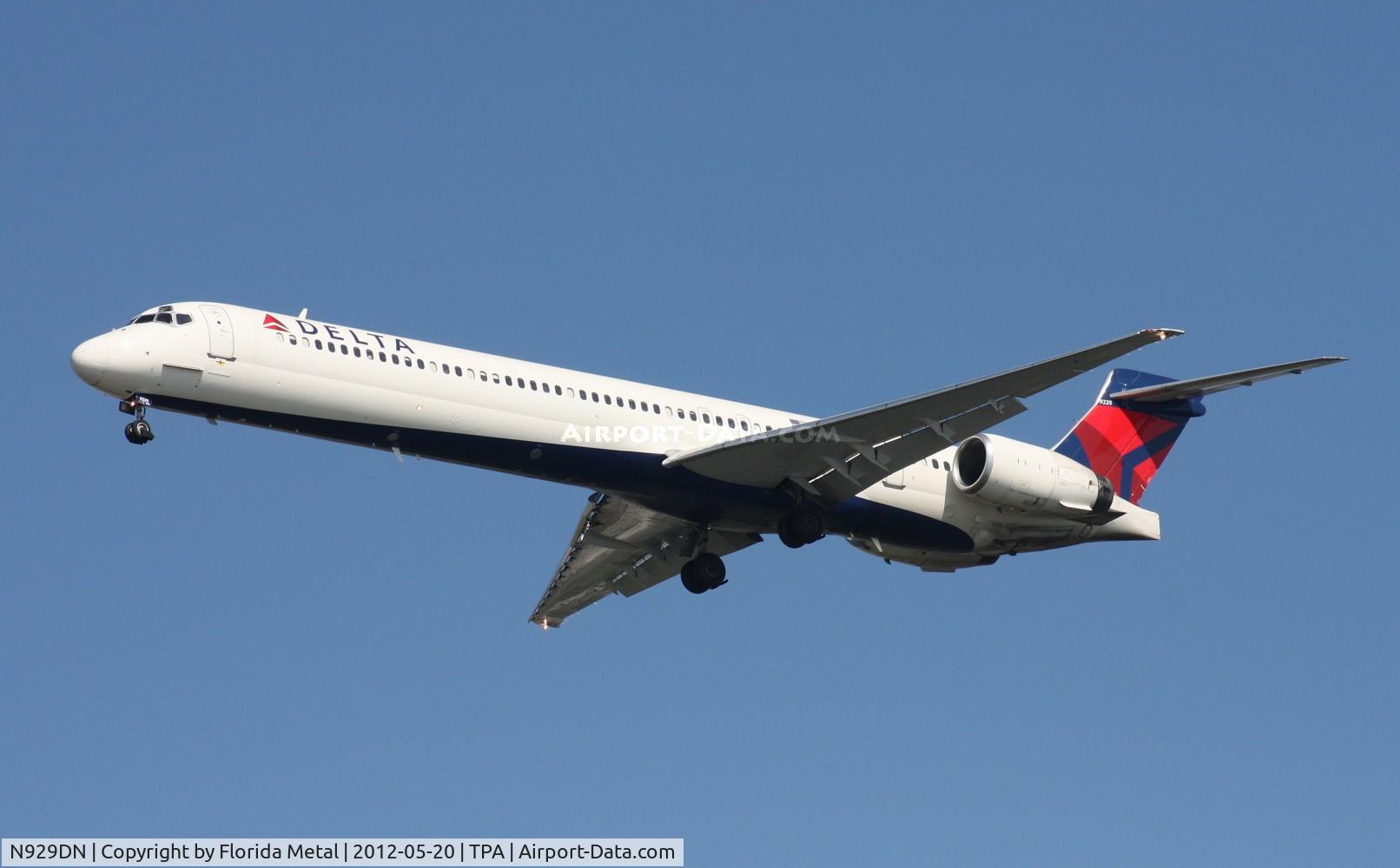 N929DN, 1996 McDonnell Douglas MD-90-30 C/N 53459, Delta MD-90