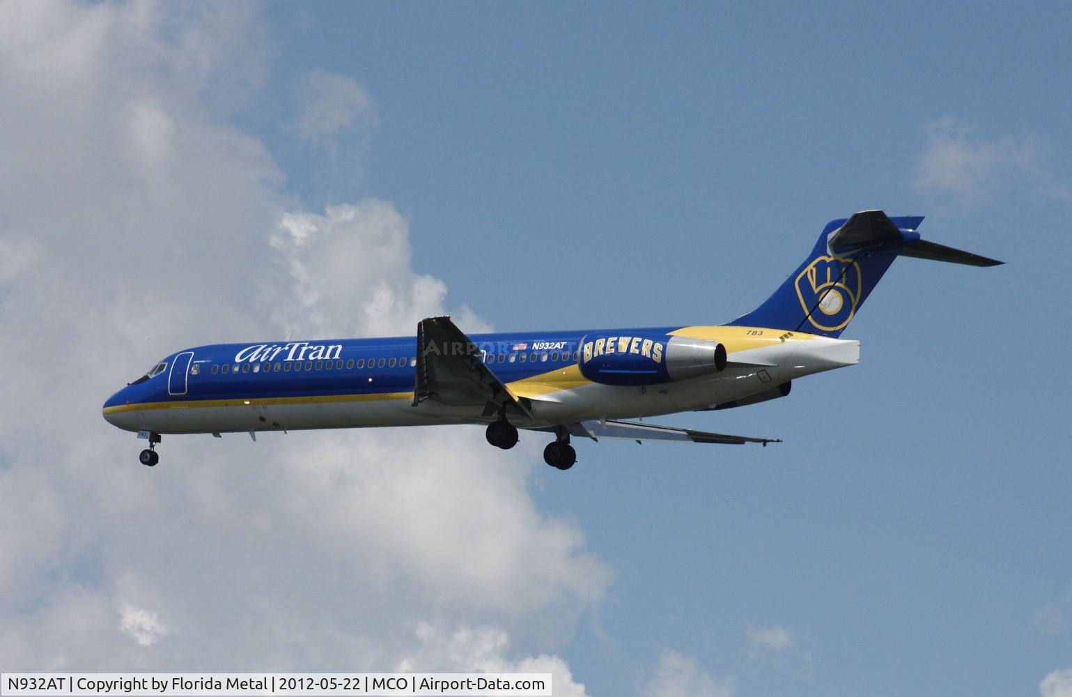 N932AT, 2000 Boeing 717-200 C/N 55073, Air Tran Milwaukee Brewers 717