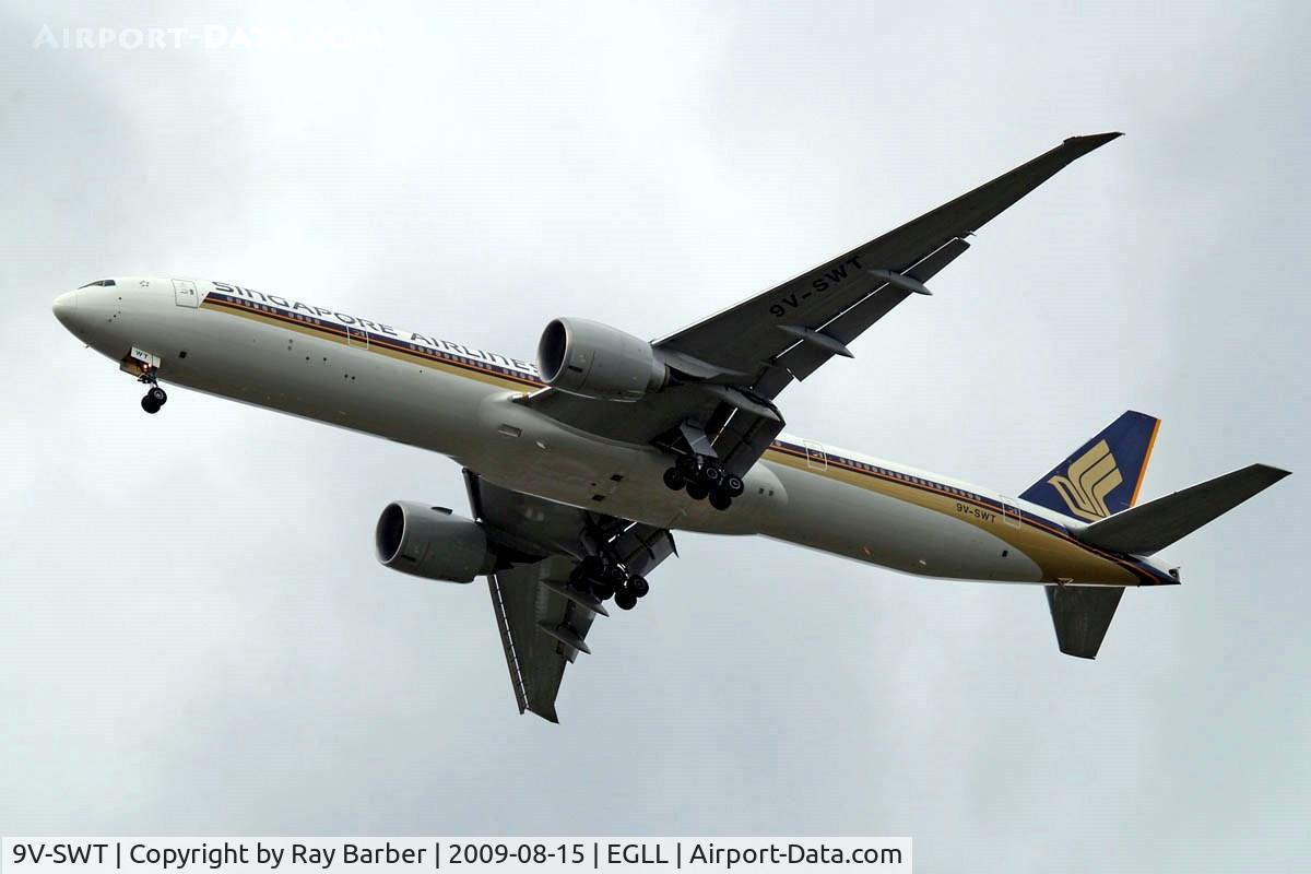 9V-SWT, 2009 Boeing 777-312/ER C/N 34585, Boeing 777-312ER [34585] (Singapore Airlines) Home~G 15/08/2009. On approach 27R.