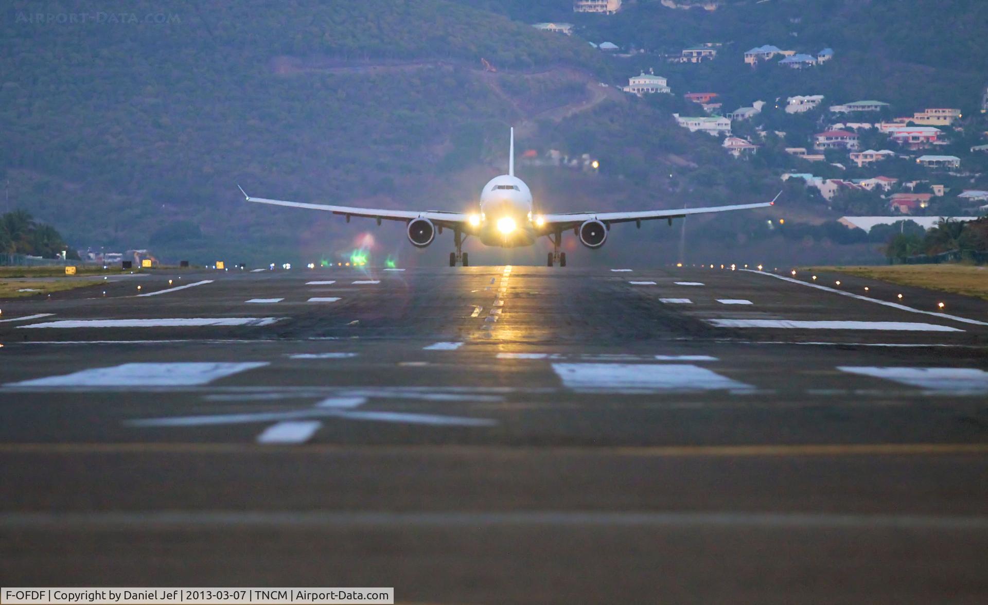 F-OFDF, 1999 Airbus A330-223 C/N 253, F-OFDF