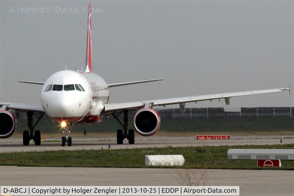D-ABCJ, 2012 Airbus A321-211 C/N 5126, Coming along twy Sierra.....