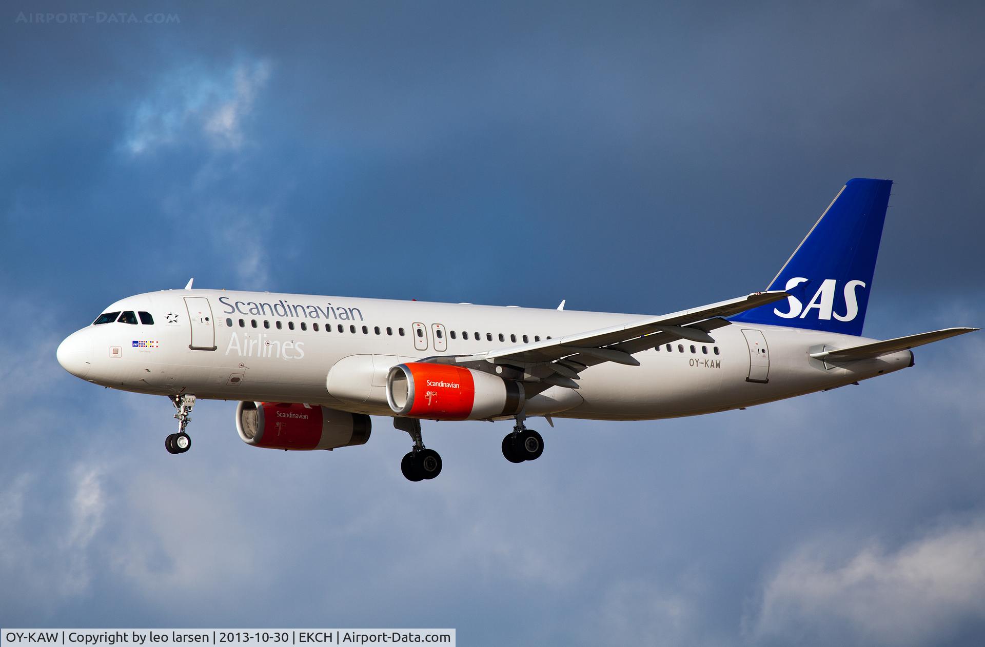 OY-KAW, 2006 Airbus A320-232 C/N 2817, Copenhagen Kastrup app to R-22L
30.10.13