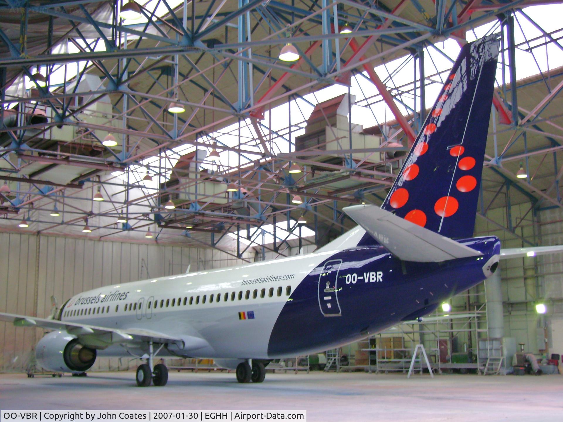 OO-VBR, 1989 Boeing 737-4Y0 C/N 24134, Inside paintshop just painted into Brussels Airlines c/s