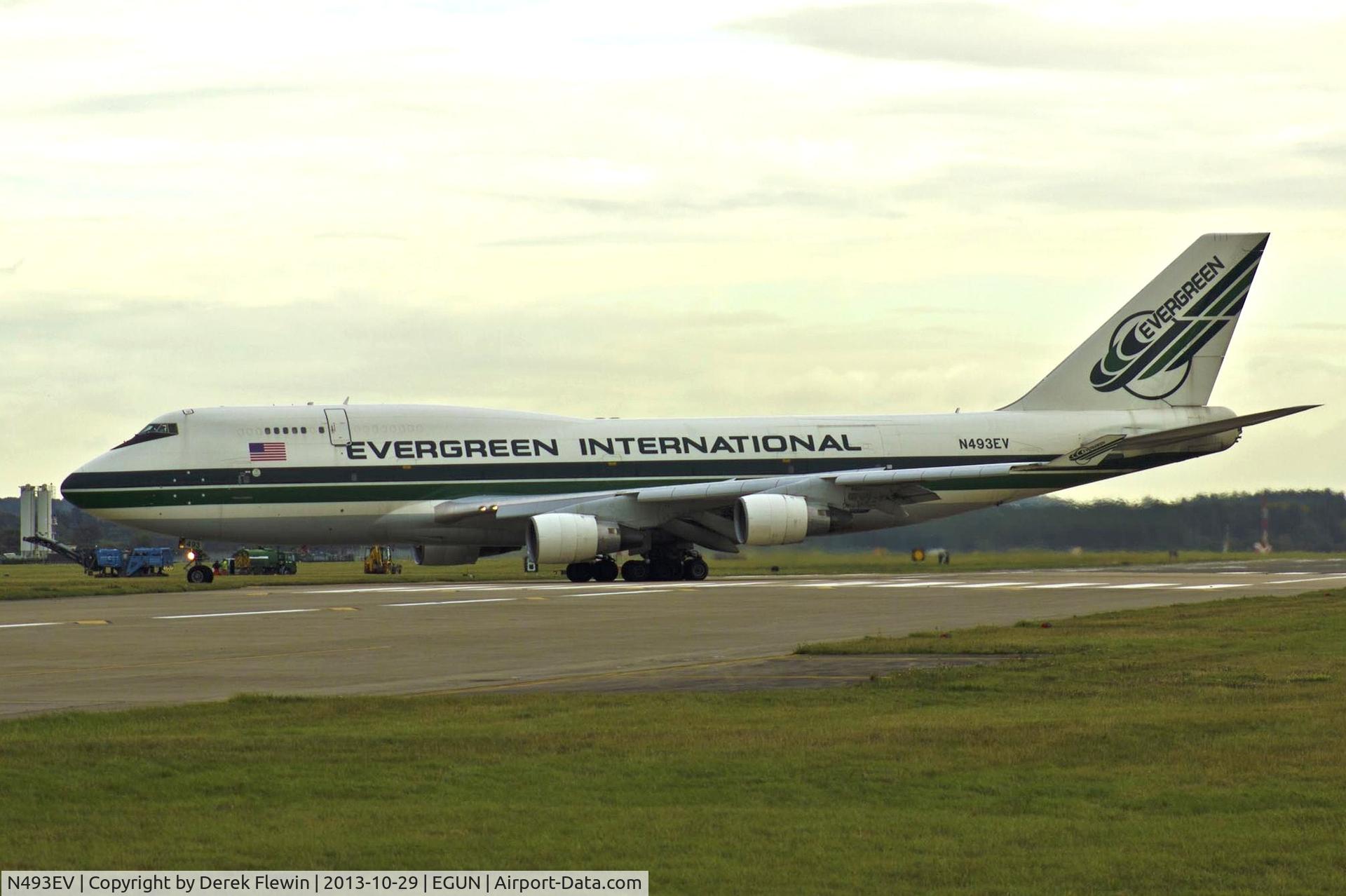 N493EV, 1993 Boeing 747-4H6 C/N 25702, Evergreen 747-4H6 taxiing at EGUN shortly after landing on runway 29.