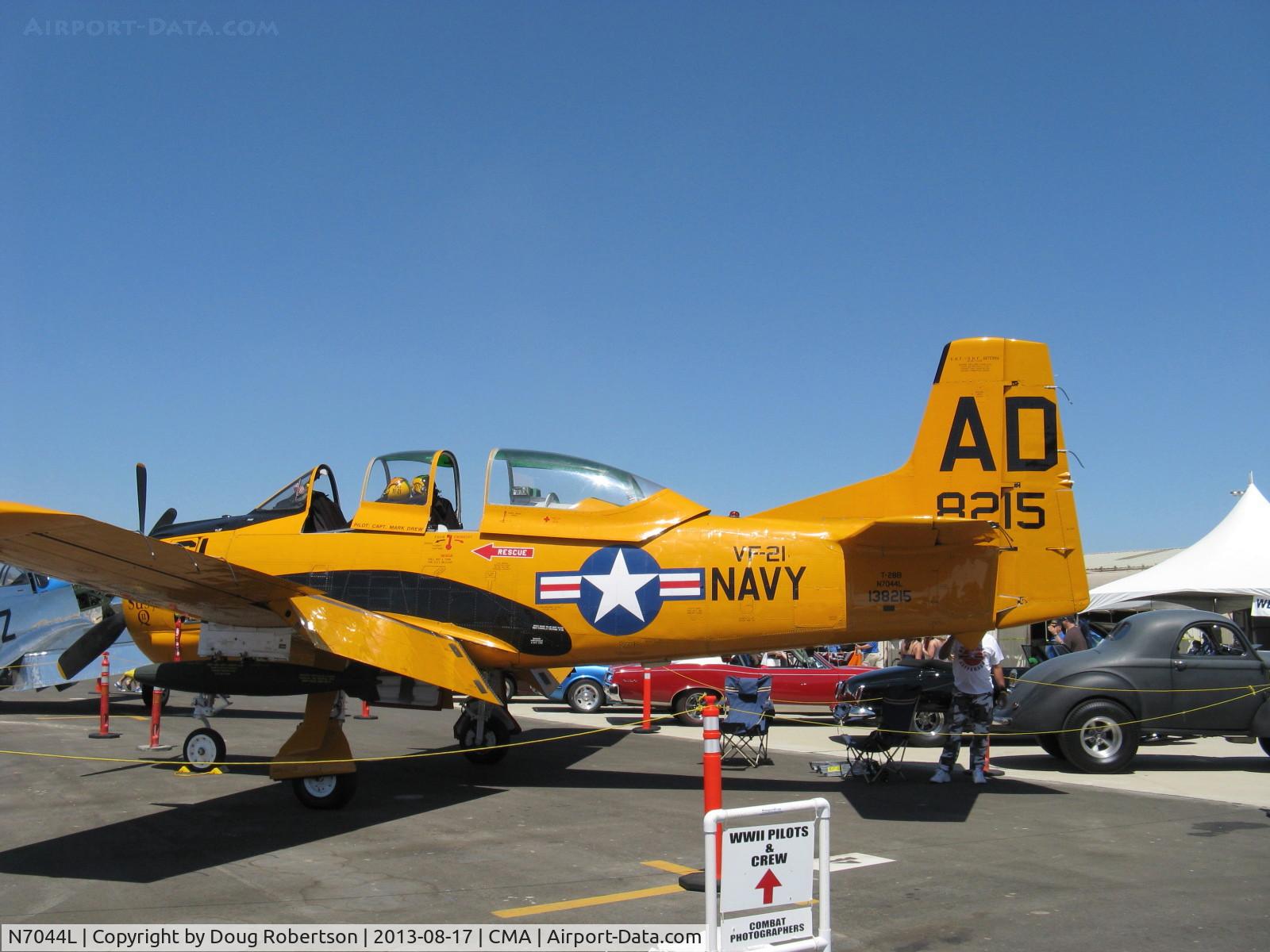 N7044L, 1955 North American T-28B Trojan C/N 200-286 (138215), 1955 North American T-28B 'Suzie Q II', Wright R-820-86 1,425 Hp