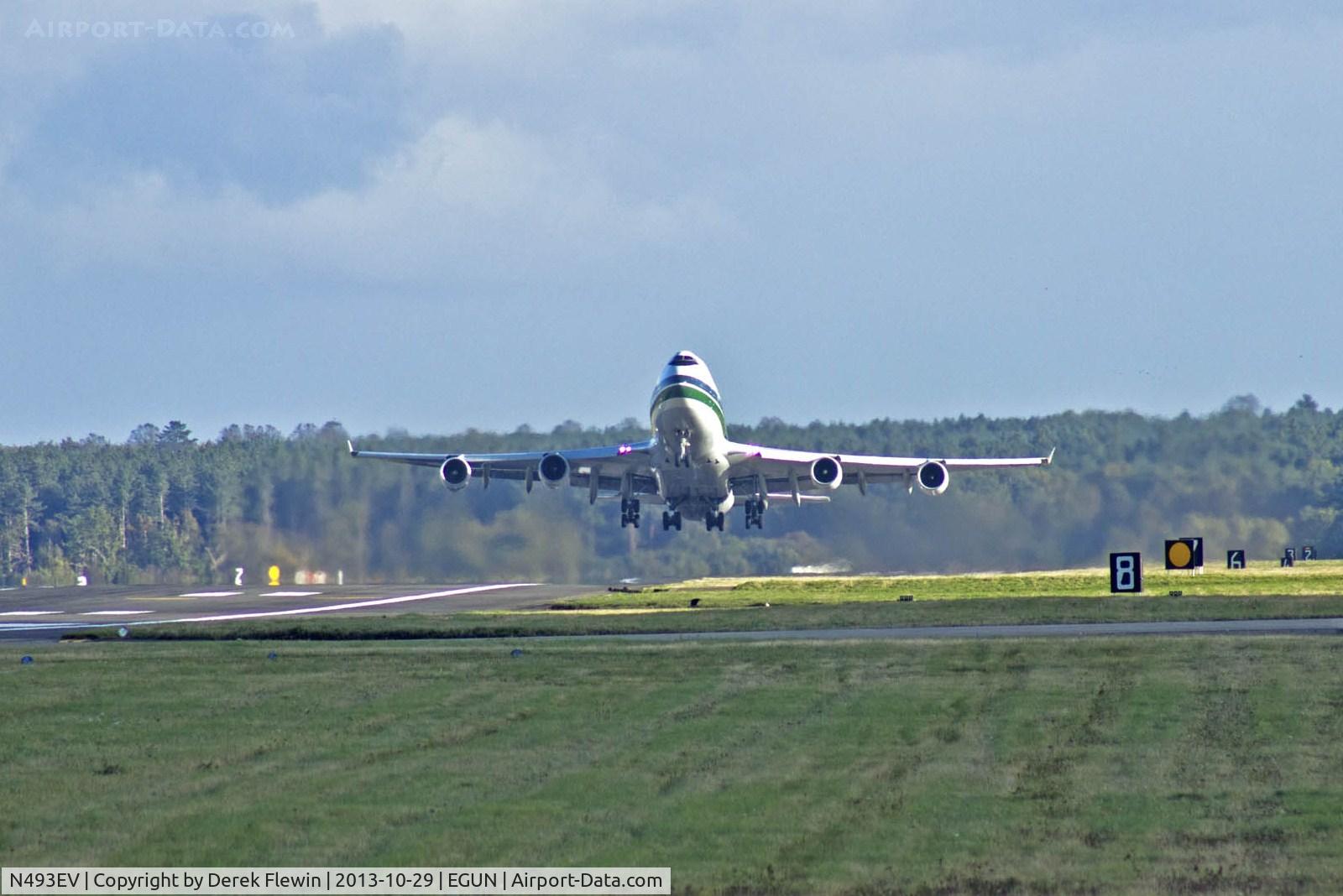 N493EV, 1993 Boeing 747-4H6 C/N 25702, Evergreen 747-4H6, departing runway 29 at EGUN en-route Ramstein AFB Germany.