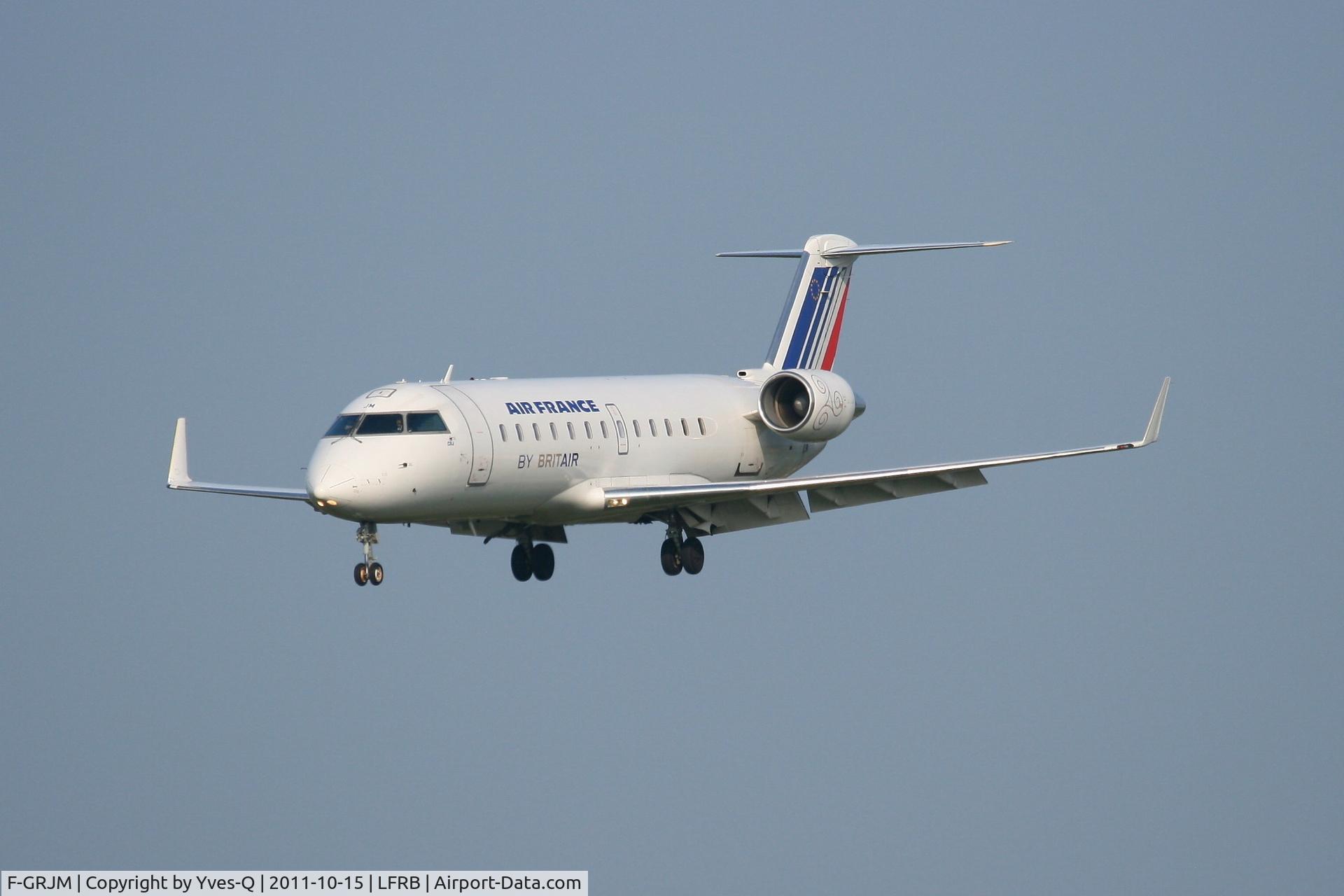 F-GRJM, 1998 Canadair CRJ-100ER (CL-600-2B19) C/N 7222, Canadair Regional Jet CRJ-100ER, Short Approach Rwy 25L, Brest-Bretagne Airport (LFRB-BES)