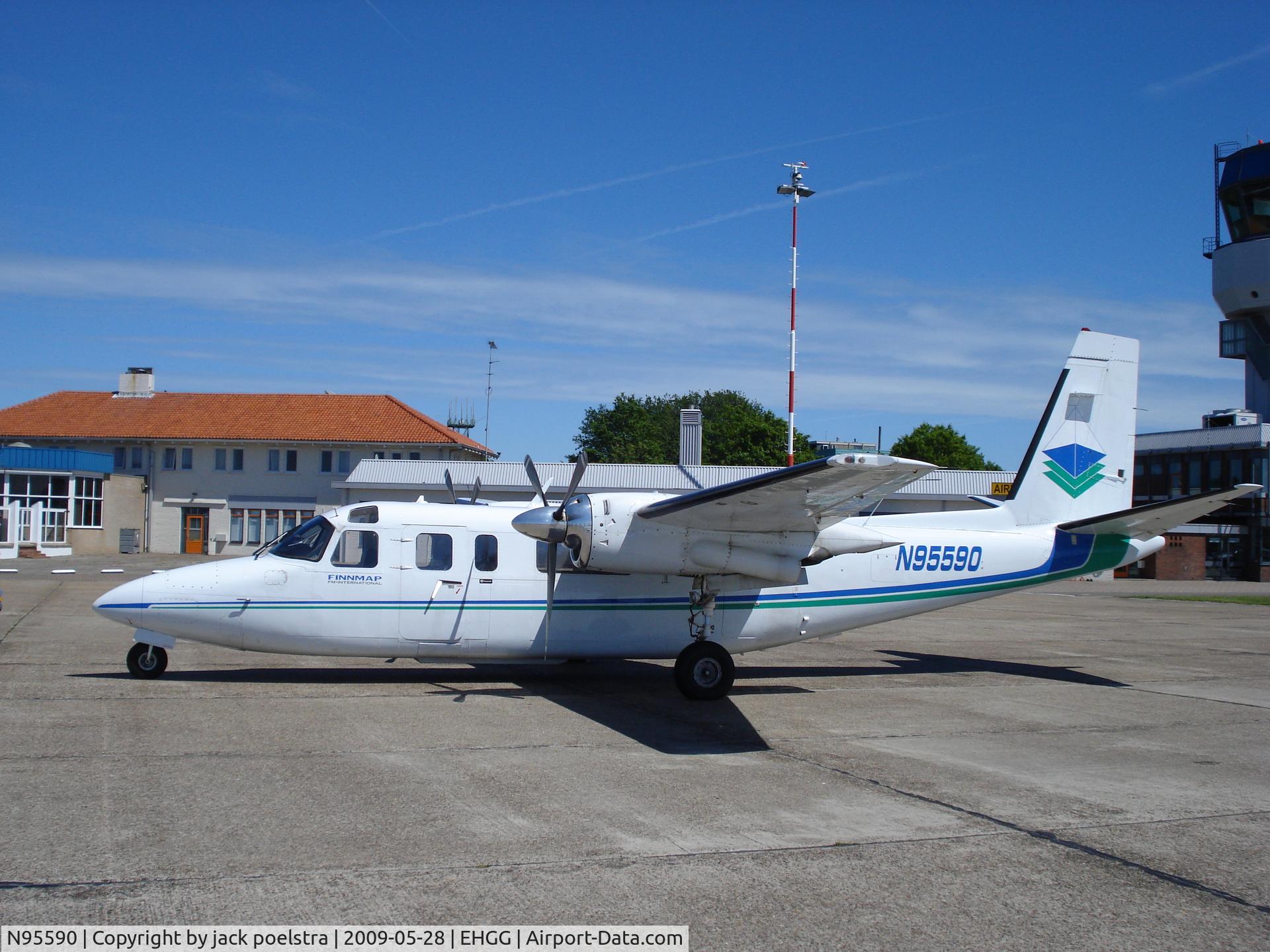 N95590, 1978 Rockwell 690B Turbo Commander C/N 11482, Rockwell 690B Finnmap Int. at ramp Groningen airport
