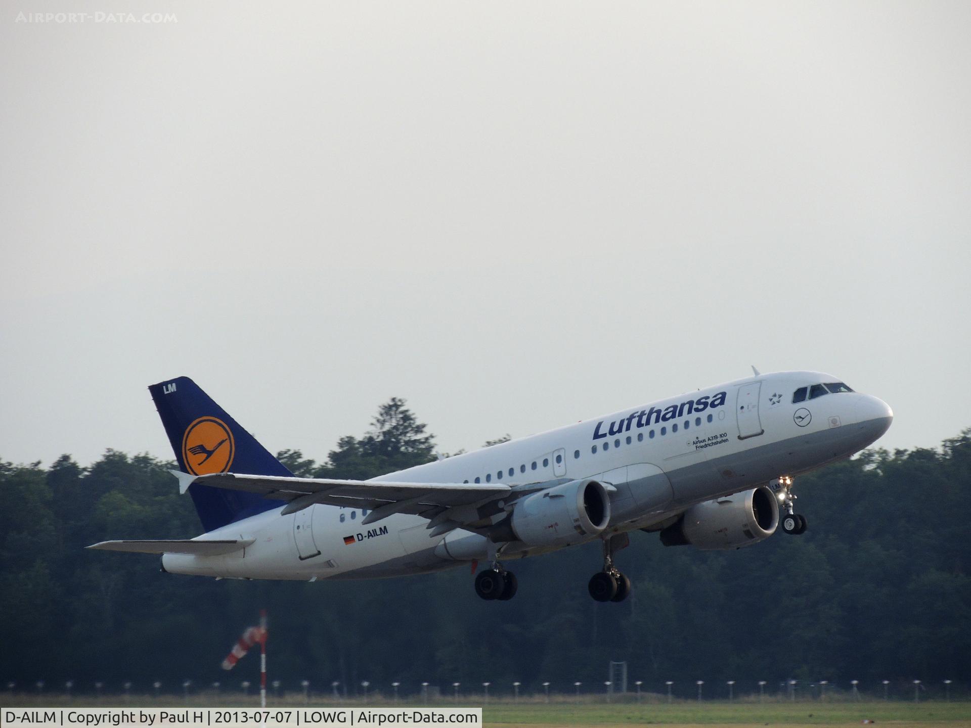 D-AILM, 1997 Airbus A319-114 C/N 694, Take-off