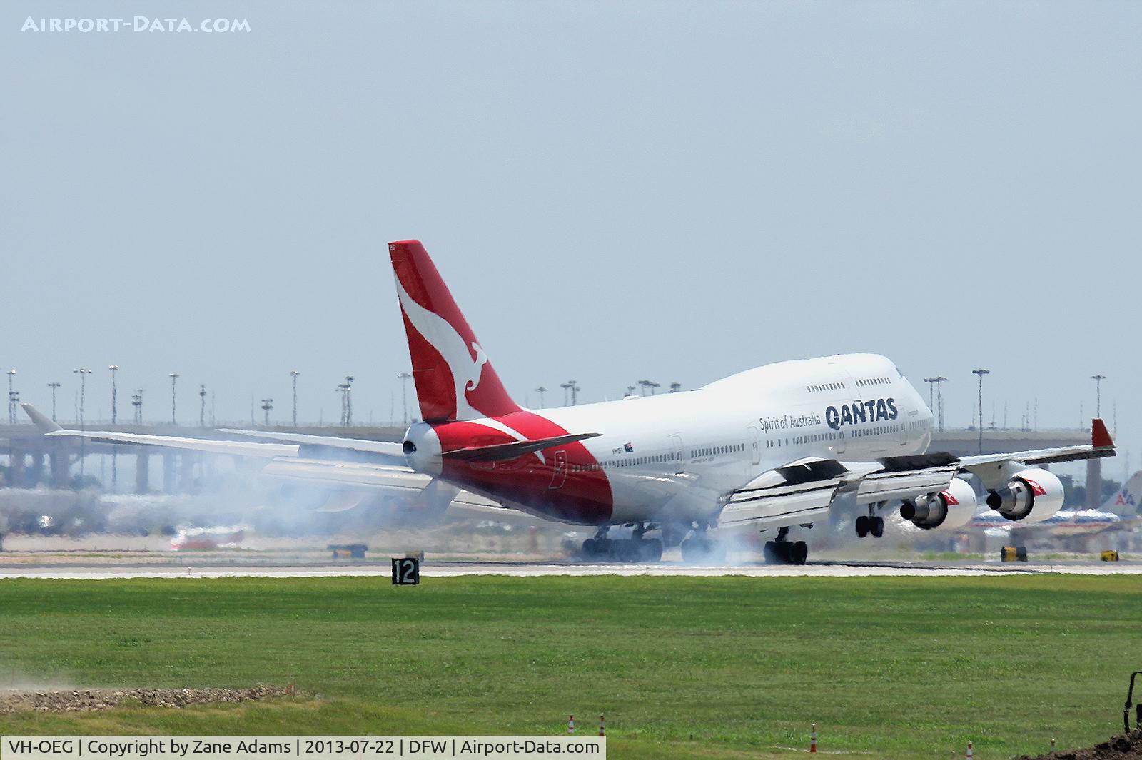 VH-OEG, 2002 Boeing 747-438/ER C/N 32911, Landing at DFW Airport