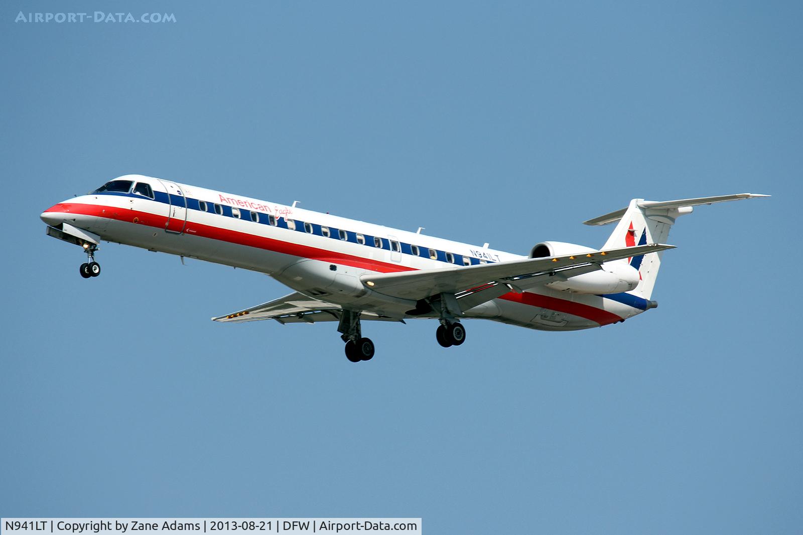 N941LT, 2005 Embraer ERJ-145LR (EMB-145LR) C/N 14500926, Landing at DFW Airport