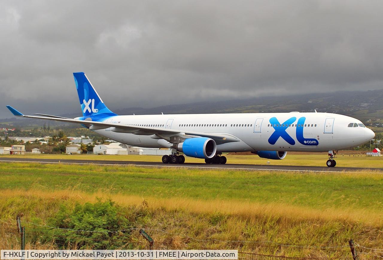 F-HXLF, 2012 Airbus A330-303 C/N 1360, Back-tracking runway 12