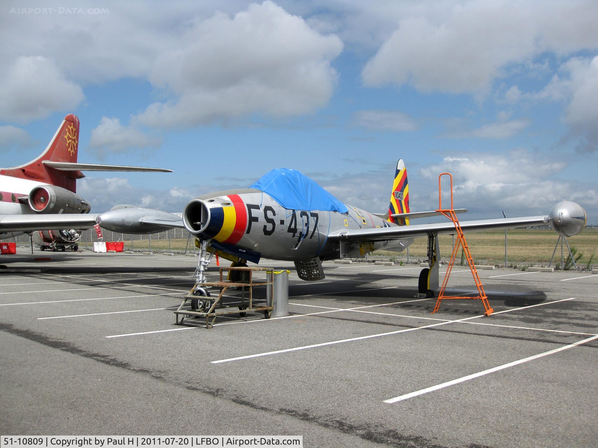 51-10809, 1951 Republic F-84G Thunderstreak C/N 2542-1262B, FS-437 at Toulouse Blagnac