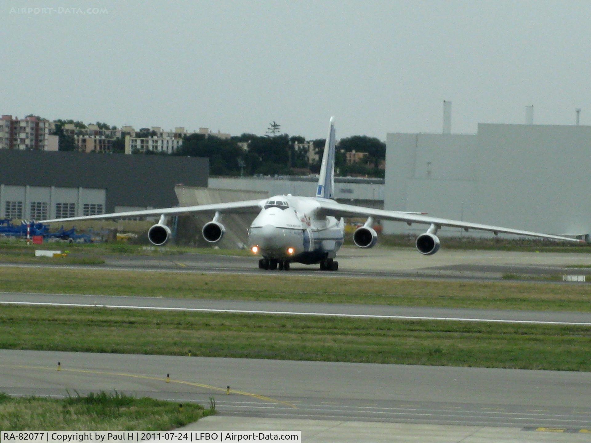 RA-82077, 1995 Antonov An-124-100 Ruslan C/N 9773054459151/0709, Antonov An-124-100 at Toulouse Blagnac Airport