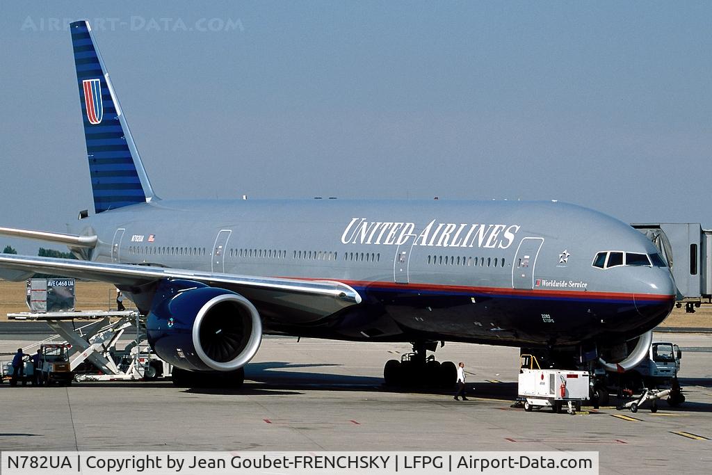 N782UA, 1997 Boeing 777-222/ER C/N 26948, UNITED at CDG T1