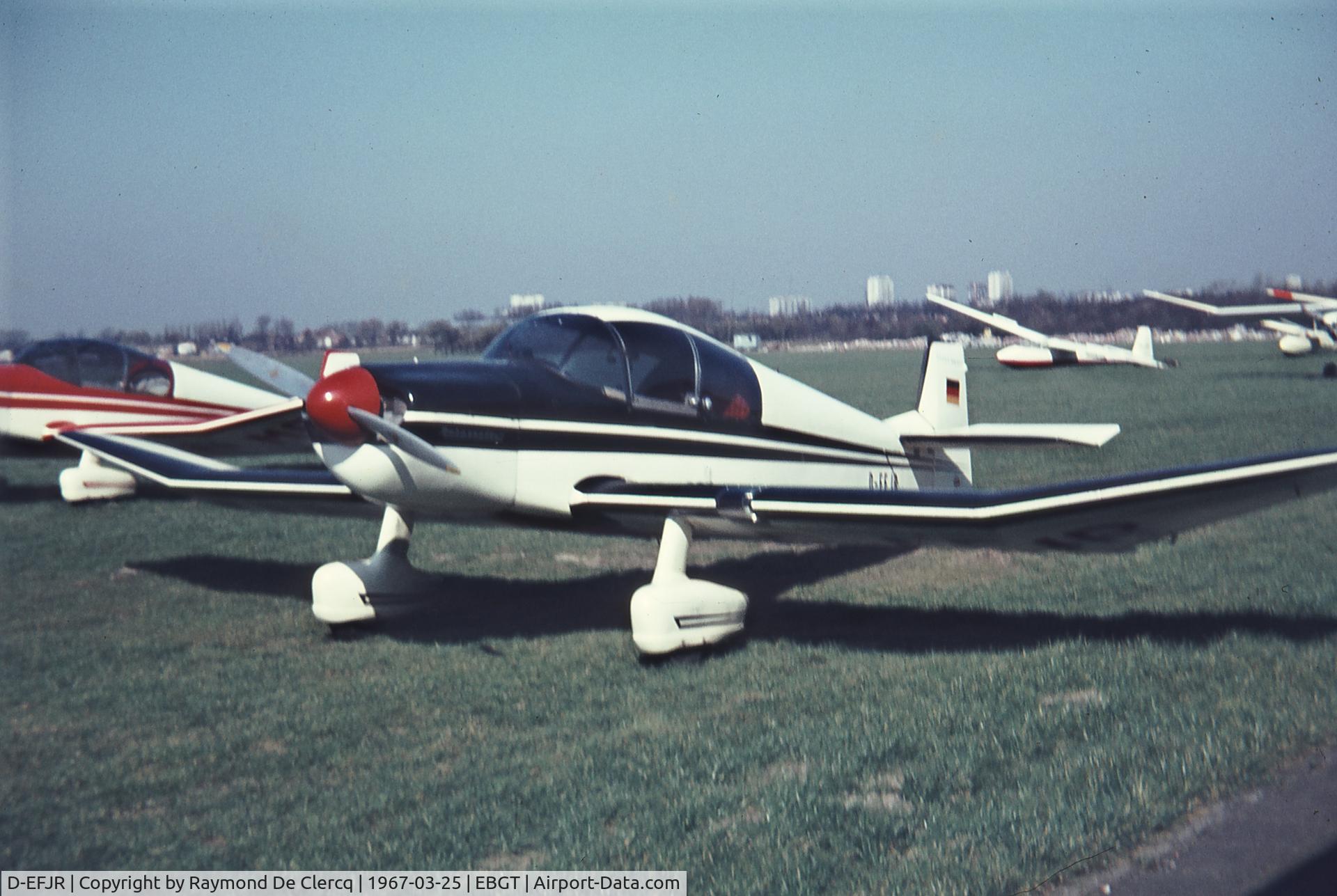D-EFJR, 1954 CASA 1-131E Jungmann C/N 2072, Gent 25-3-67  ,toghether with D-EHMO
