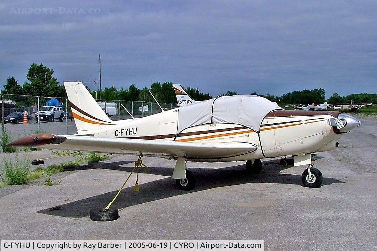 C-FYHU, 1960 Piper PA-24 Comanche C/N 24-1685, Piper PA-24-180 Comanche [24-1685] Rockcliffe~C 19/06/2005