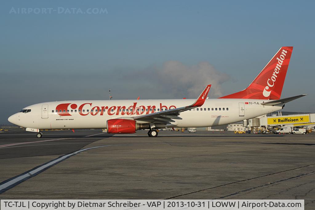 TC-TJL, 2003 Boeing 737-86J C/N 32920, Corendom Boeing 737-800
