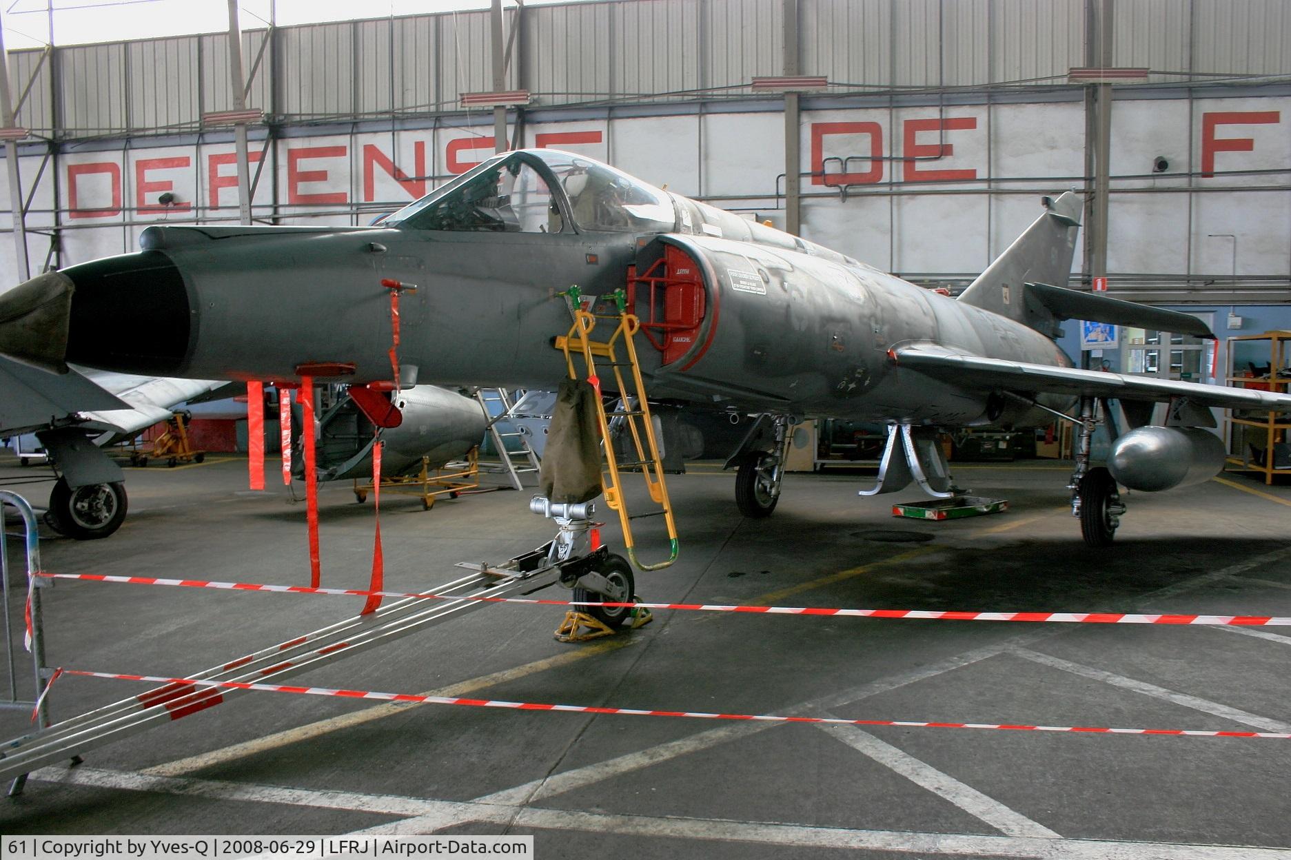 61, Dassault Super Etendard C/N 67, French Naval Aviation Dassault Super Etendard M (SEM), Landivisiau Naval Air Base (LFRJ)