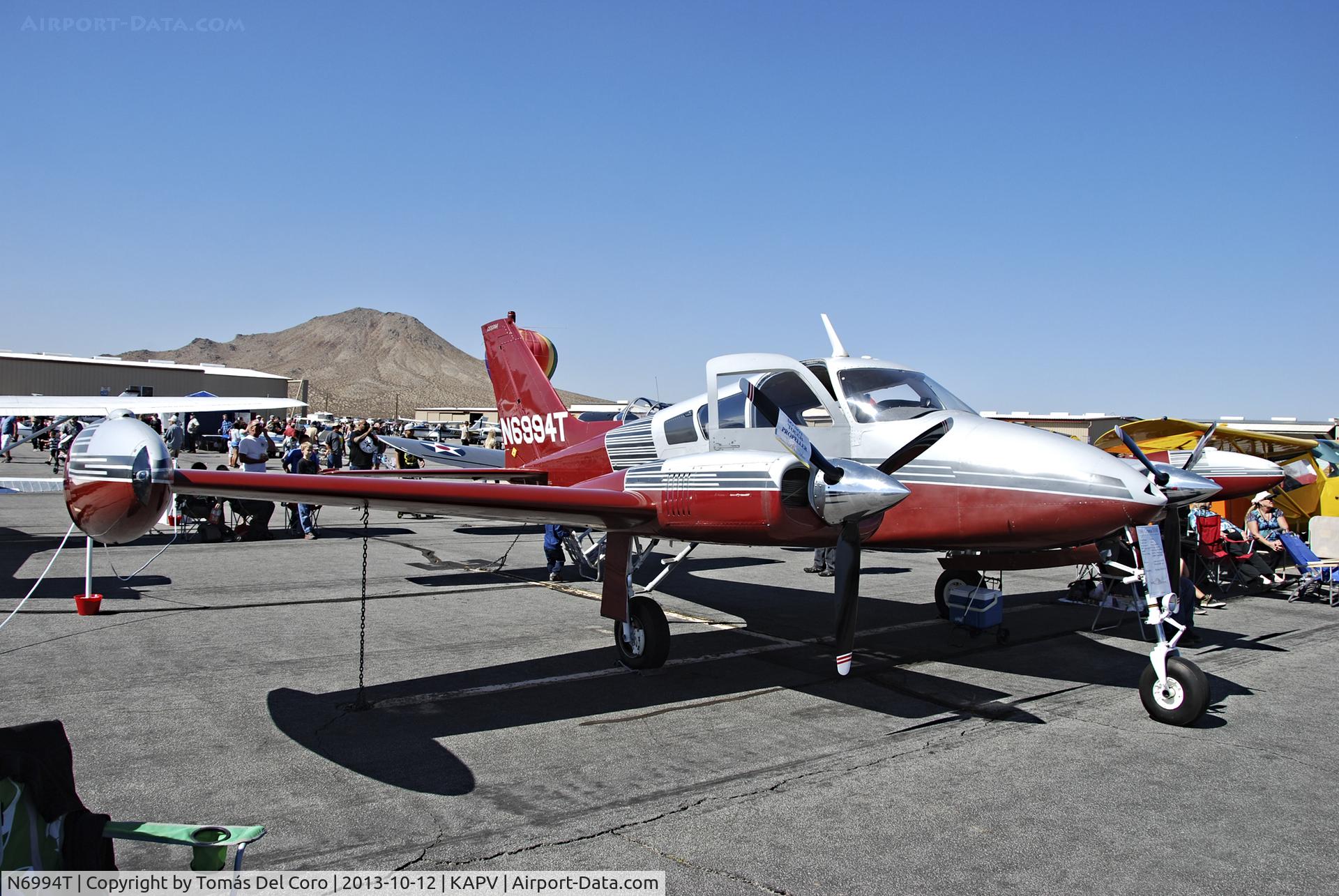 N6994T, 1960 Cessna 310D C/N 39294, N6994T   1960 Cessna 310D  Riley Turbo Rocket C/N 39294

12th Annual Apple Valley Air Show

Apple Valley Airport (APV) (KAPV)
California, USA
TDelCoro
October 12, 2013