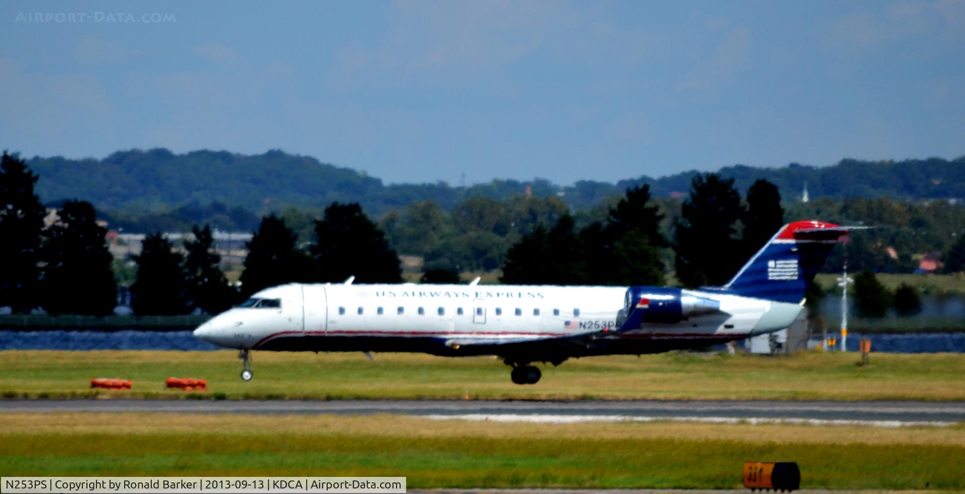 N253PS, 2004 Bombardier CRJ-200ER (CL-600-2B19) C/N 7934, Landing Natioanl
