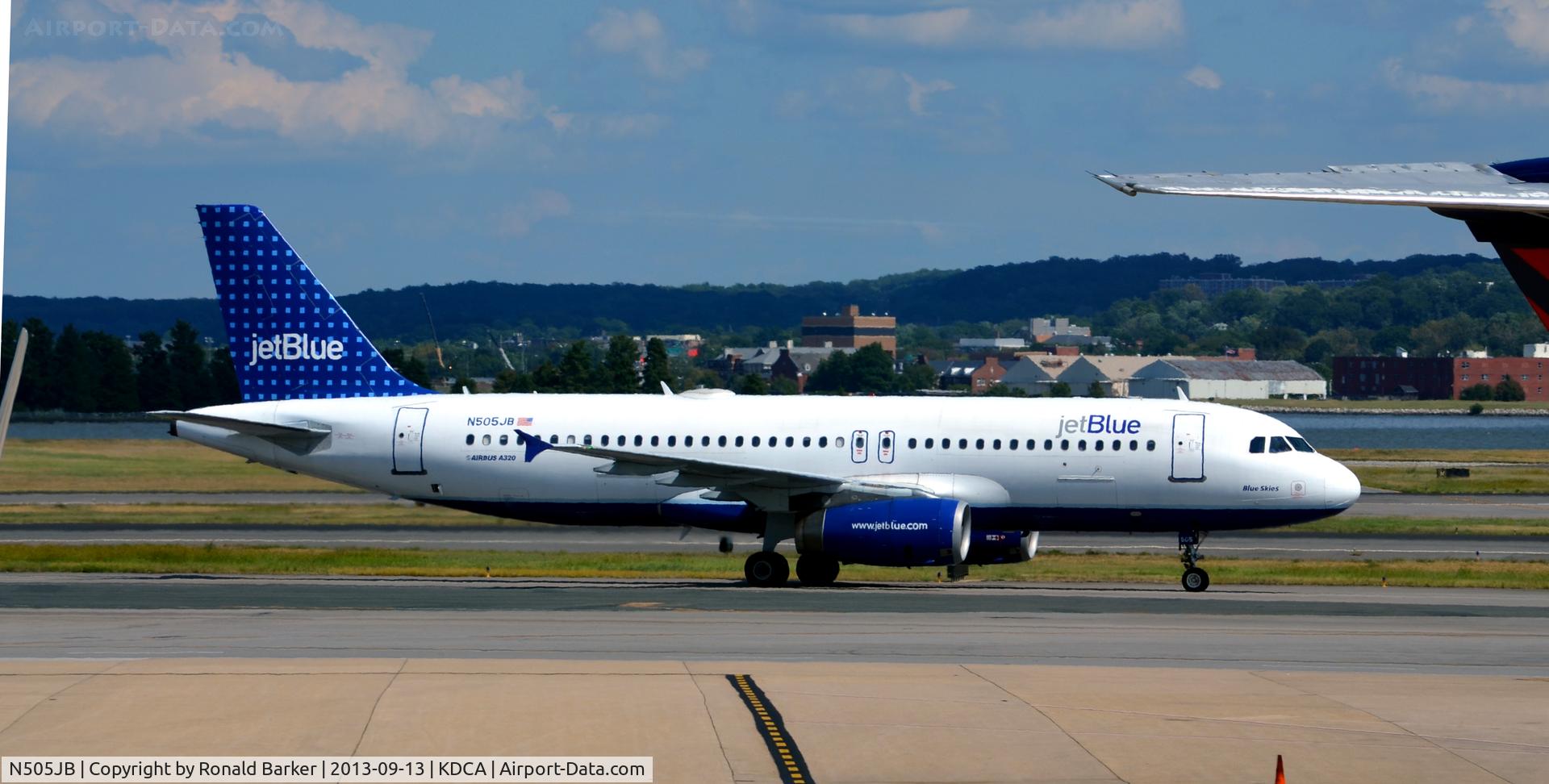 N505JB, 2000 Airbus A320-232 C/N 1173, Blue Skies taxi National