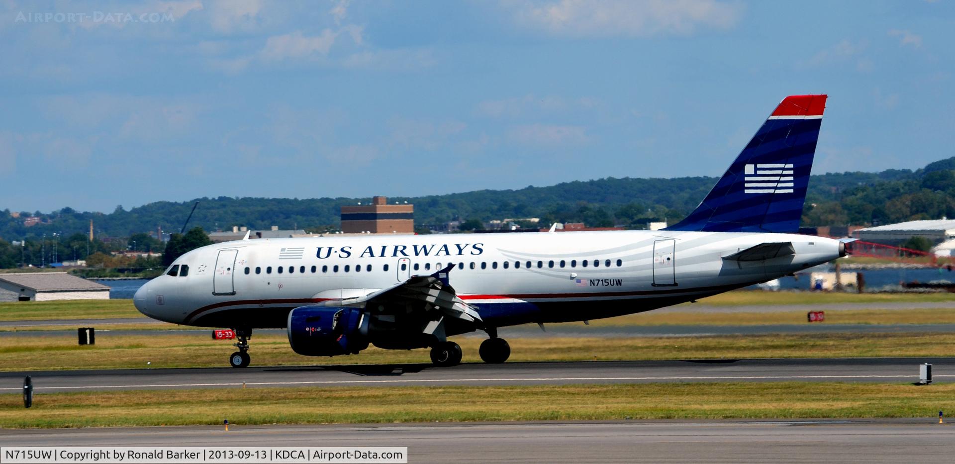 N715UW, 1999 Airbus A319-112 C/N 1051, Landing roll National