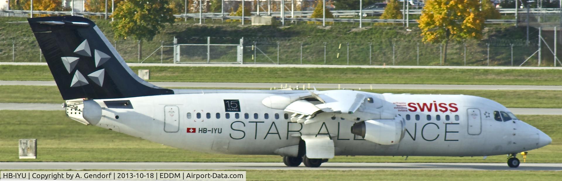HB-IYU, 2000 British Aerospace Avro 146-RJ100 C/N E3379, Swiss (Star Alliance cs.), seen here on the taxiway, shortly after landing at München(EDDM)
