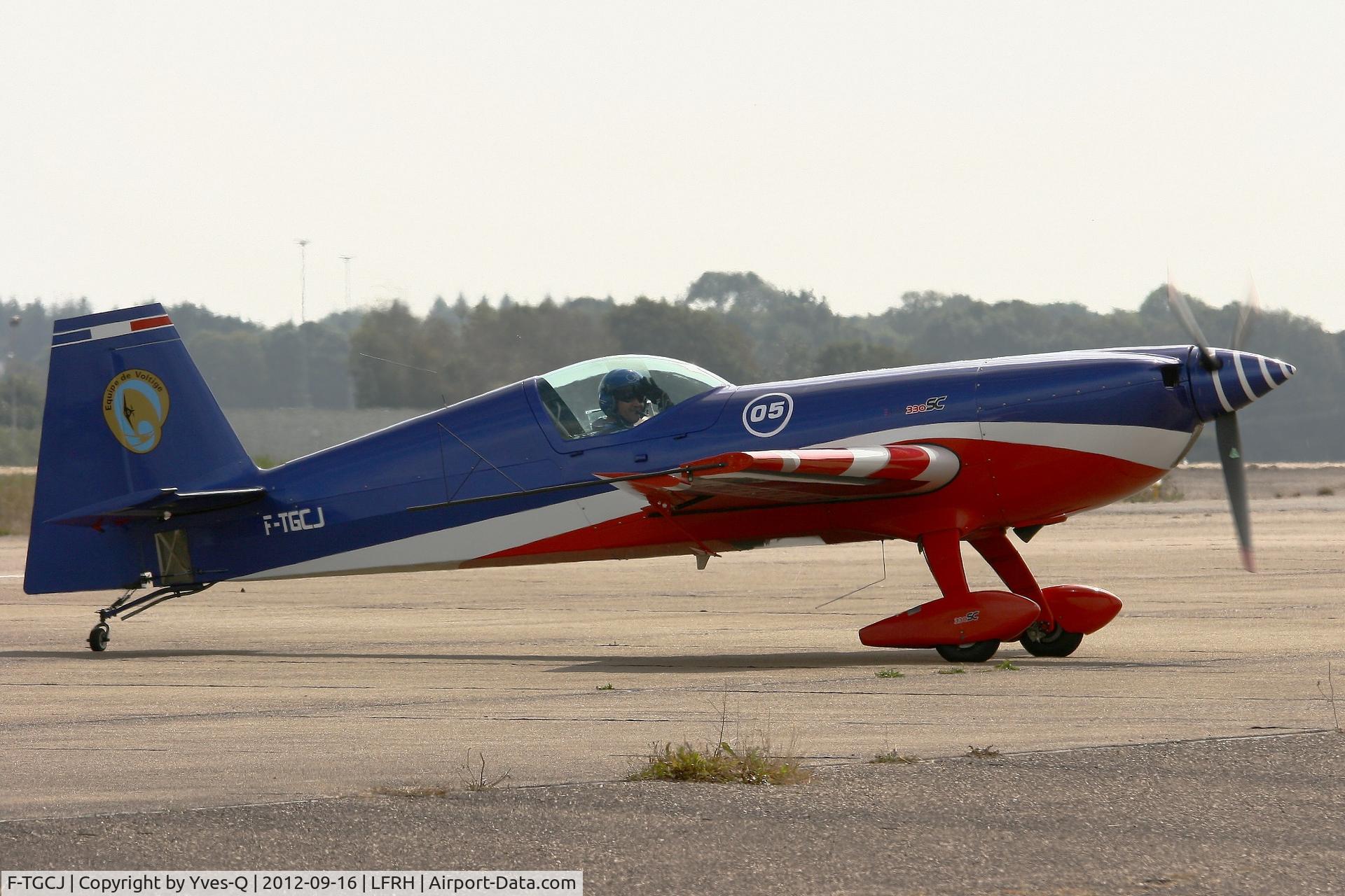 F-TGCJ, Extra EA-330SC C/N 05, Extra EA-330SC, French Air Force Aerobatic Team, Lann Bihoué Air Base (LFRH-LRT)