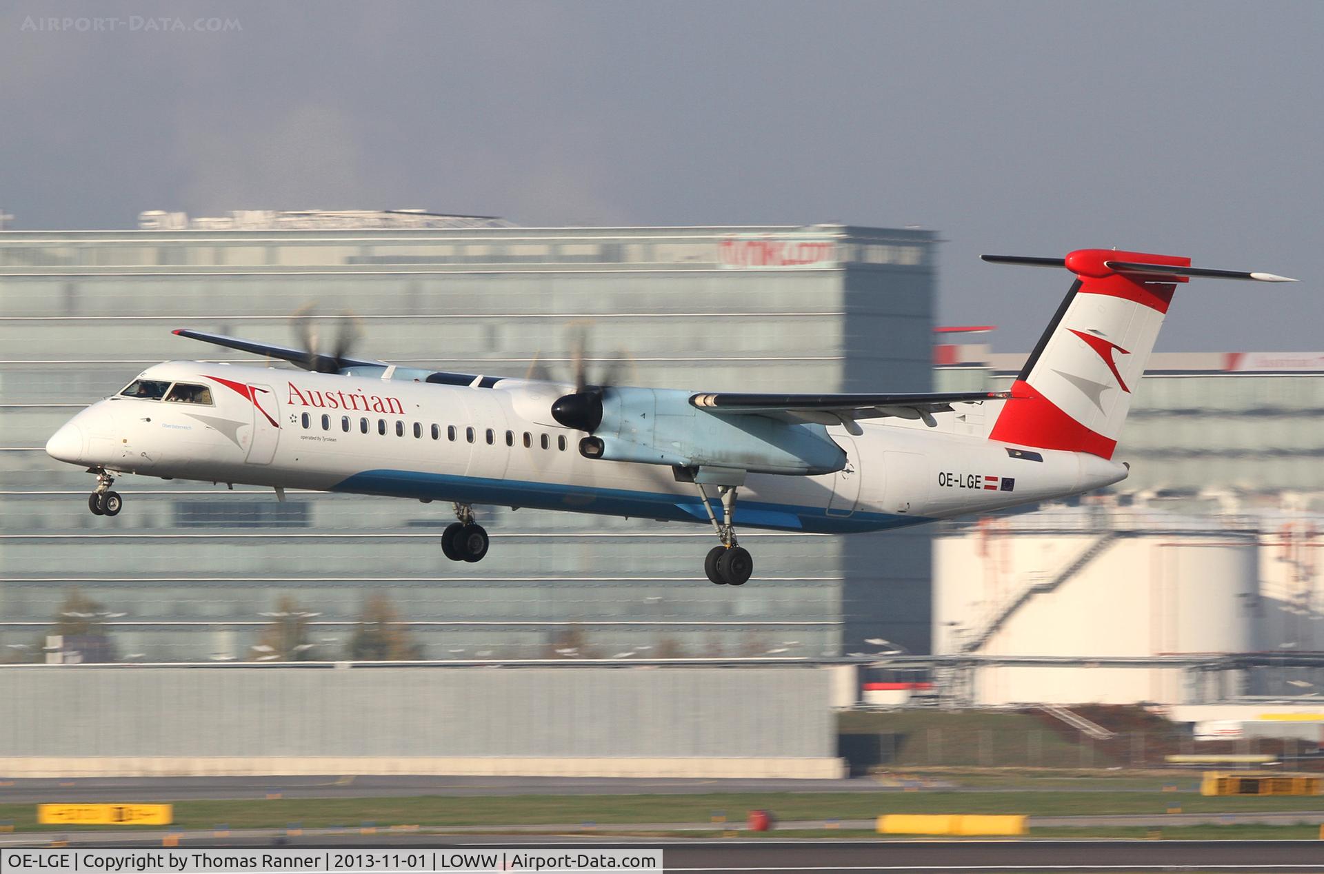 OE-LGE, 2001 De Havilland Canada DHC-8-402Q Dash 8 C/N 4042, Austrian DHC8
