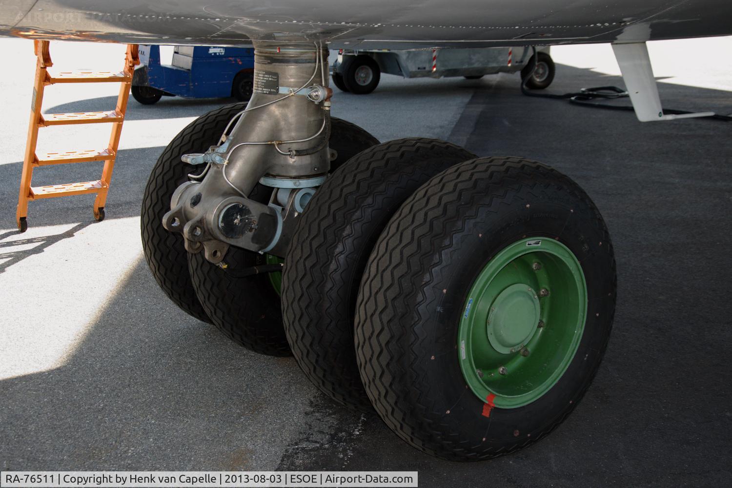 RA-76511, 2012 Ilyushin Il-76TD-90VD C/N 2123422750, Ilyushin Il-76TD-90VD: 4-wheeled nose landing gear.