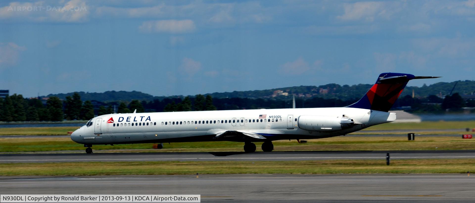 N930DL, 1988 McDonnell Douglas MD-88 C/N 49717, Takeoff National