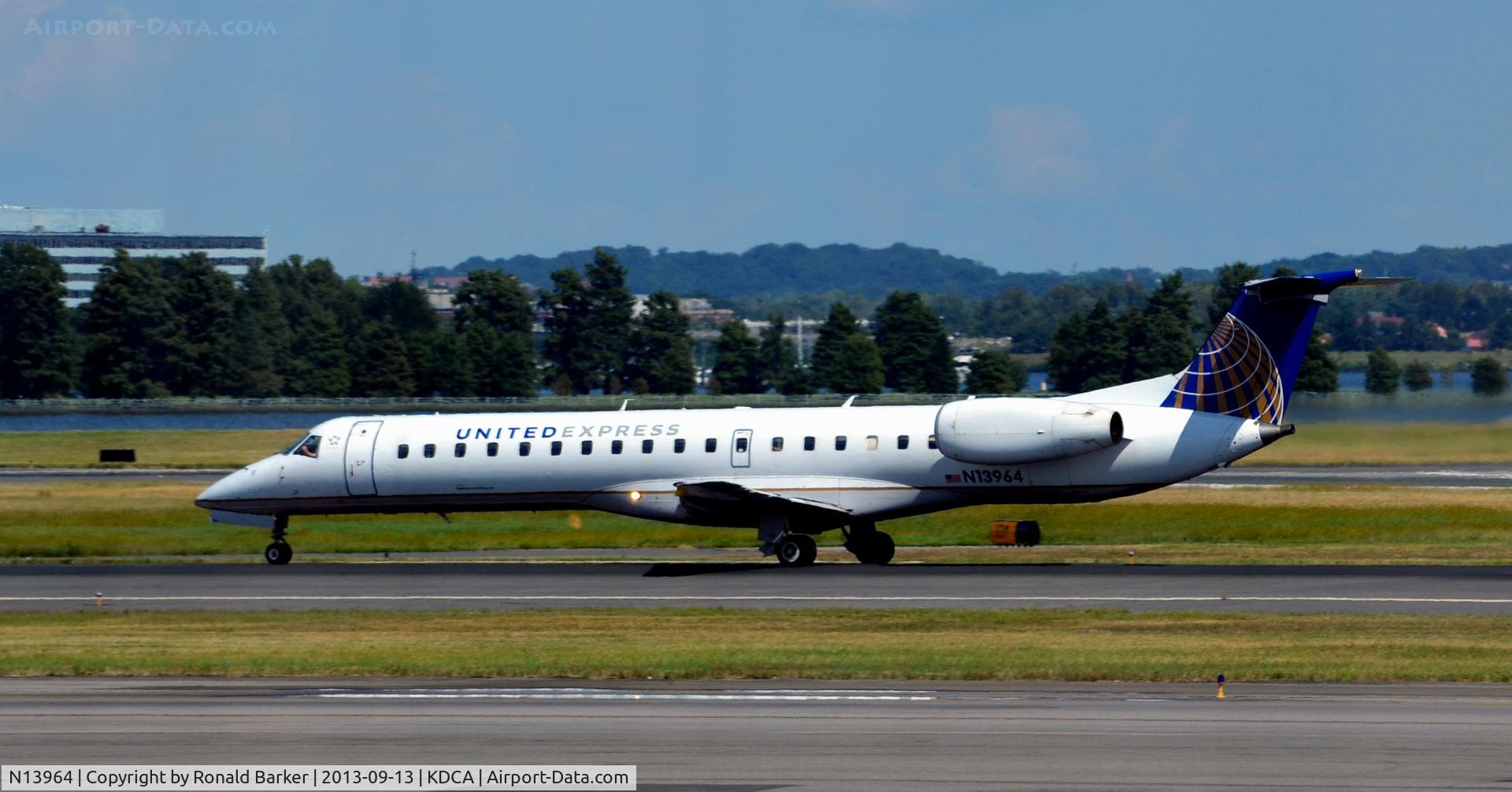 N13964, 1999 Embraer ERJ-145LR (EMB-145LR) C/N 145123, Takeoff National