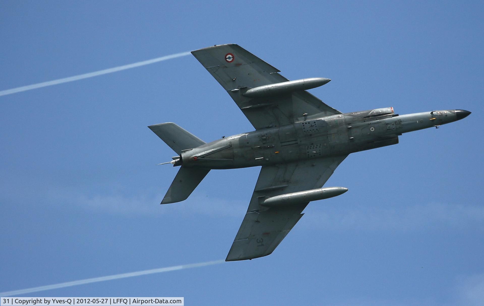 31, Dassault Super Etendard C/N 31, French Navy Dassault Super Etendard M Solo Display, La Ferté-Alais Airfield (LFFQ) Air Show (Le Temps Des Hélices) in may 2012