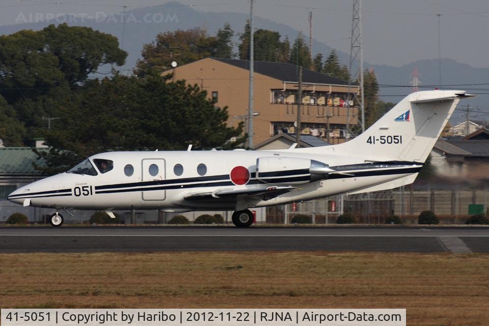 41-5051, 1993 Beech 400T Beechjet C/N TX1, Departing RWY 34.