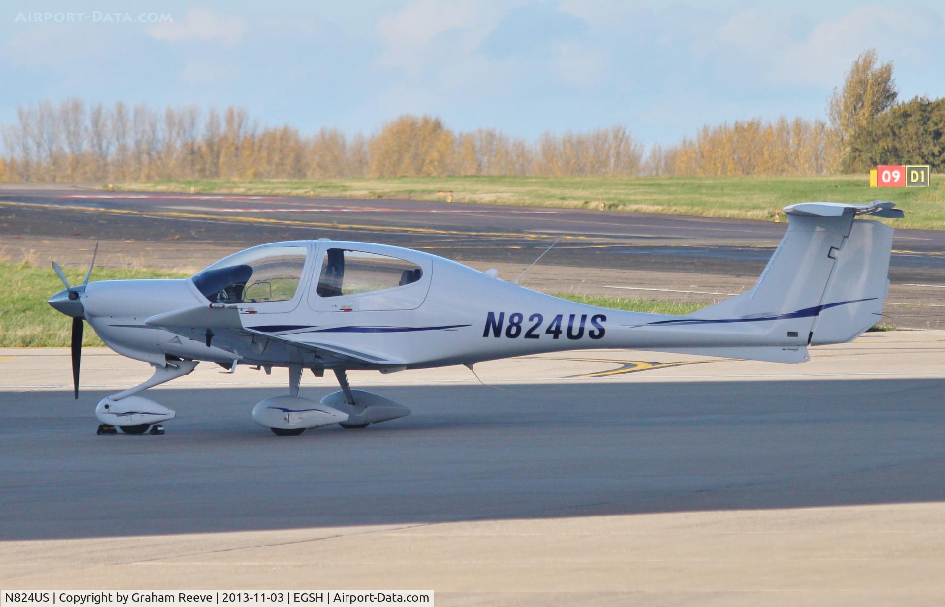 N824US, 2007 Diamond DA-40 Diamond Star C/N 40.824, Parked in the shade at Norwich.
