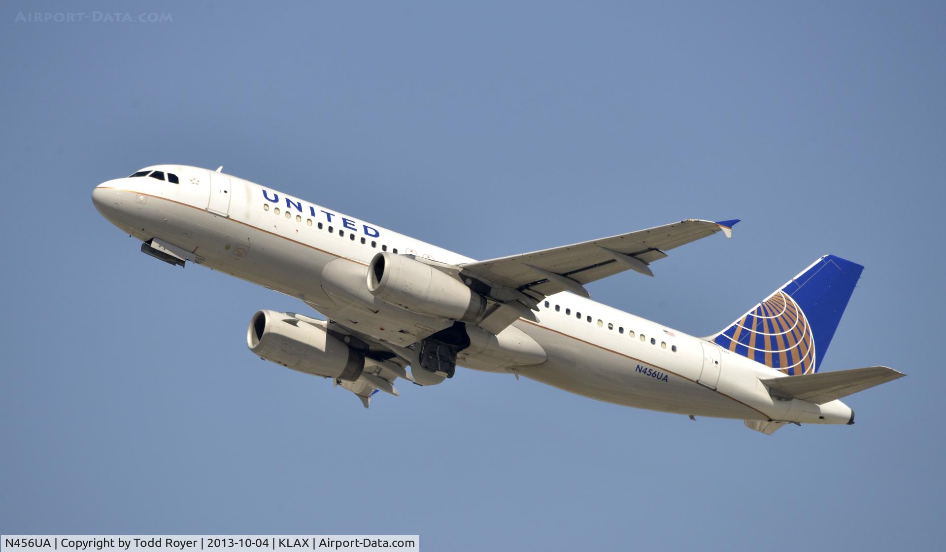 N456UA, 1999 Airbus A320-232 C/N 1128, Departing LAX