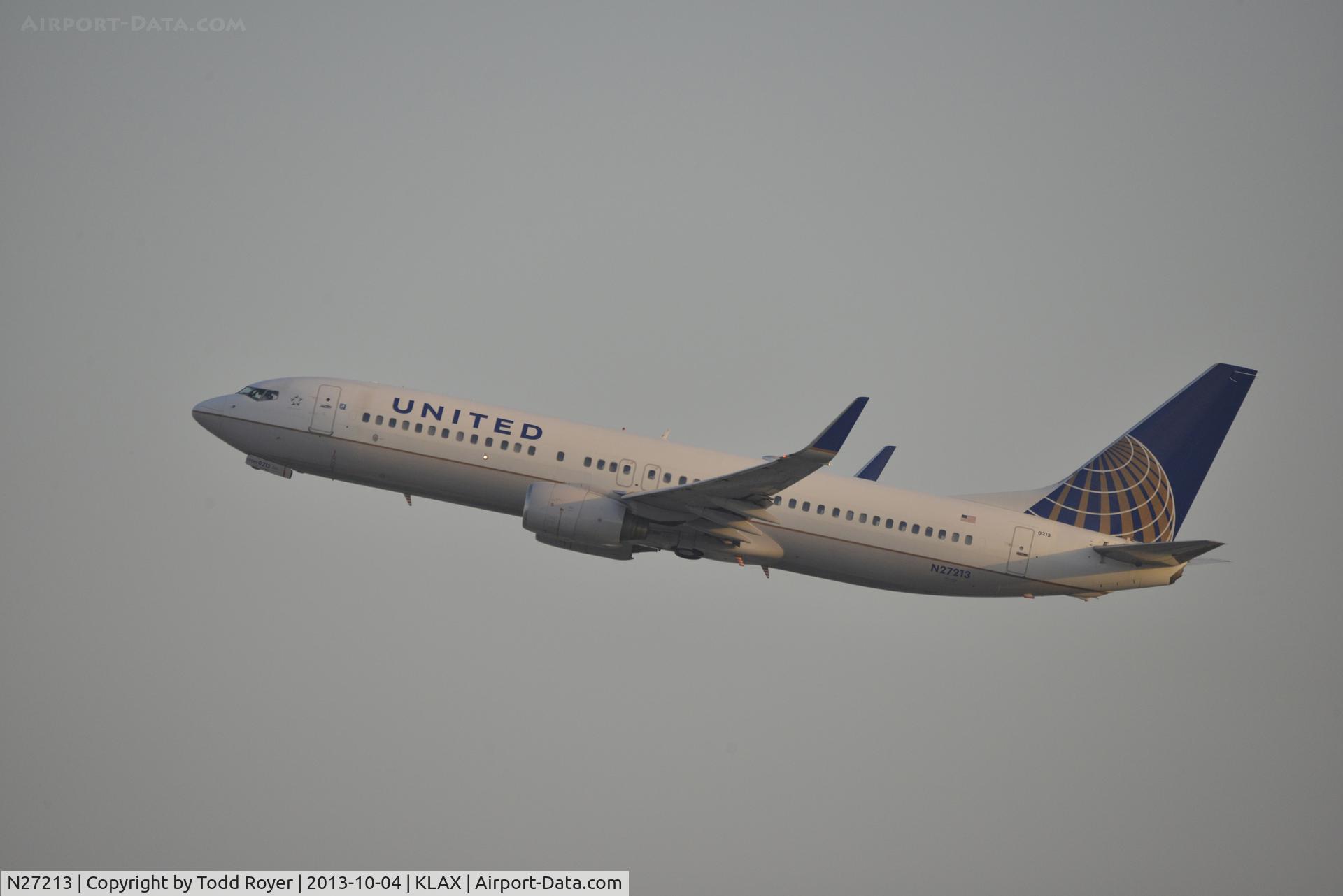 N27213, 1998 Boeing 737-824 C/N 28773, Departing LAX