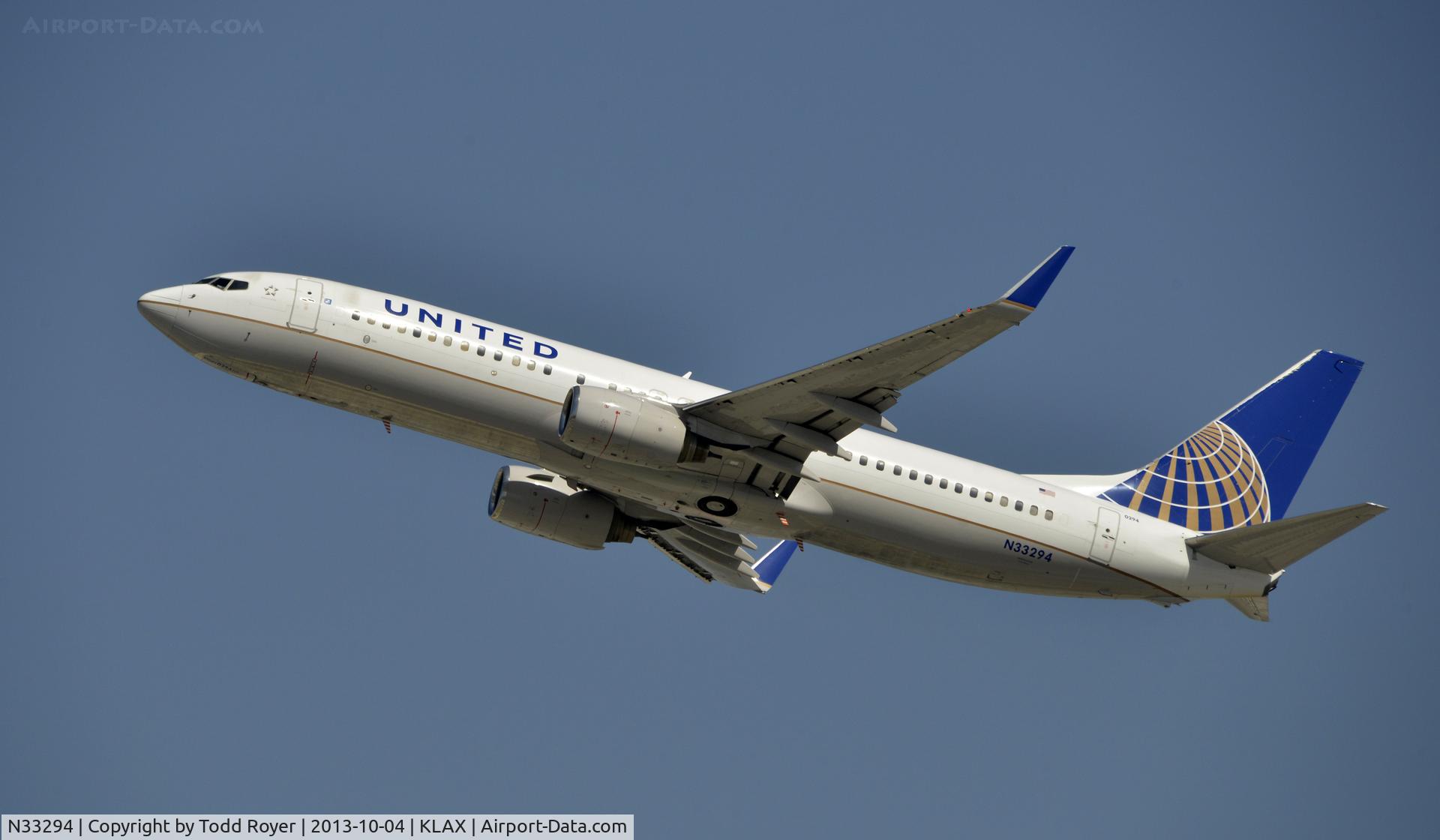 N33294, 2005 Boeing 737-824 C/N 34000, Departing LAX