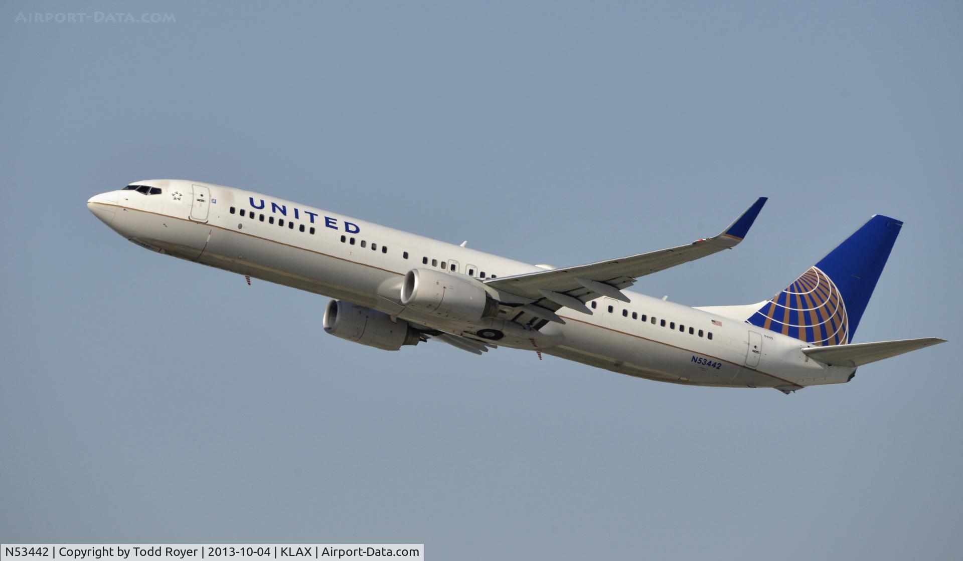 N53442, 2009 Boeing 737-924/ER C/N 33536, Departing LAX