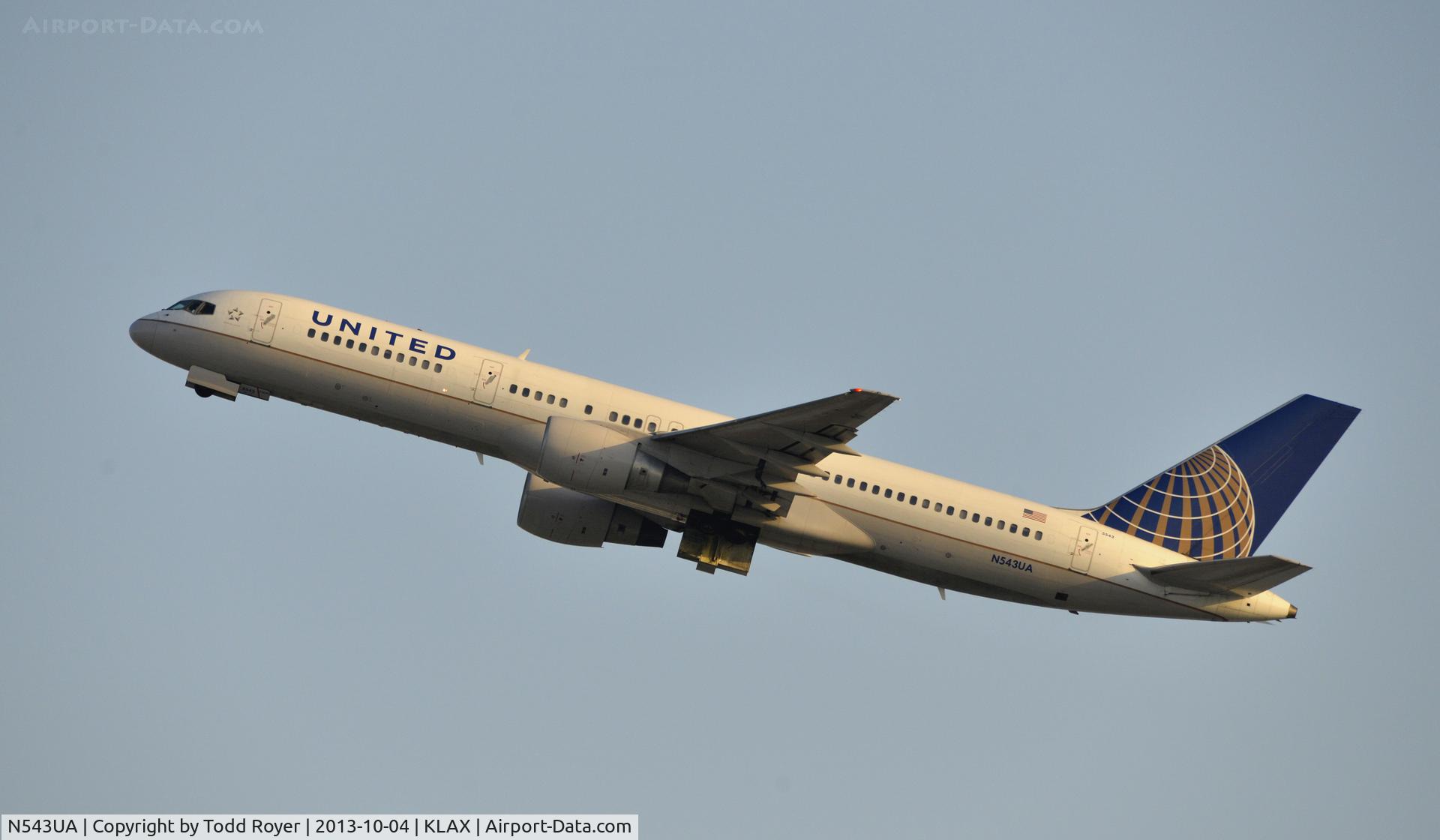 N543UA, 1991 Boeing 757-222 C/N 25698, Departing LAX