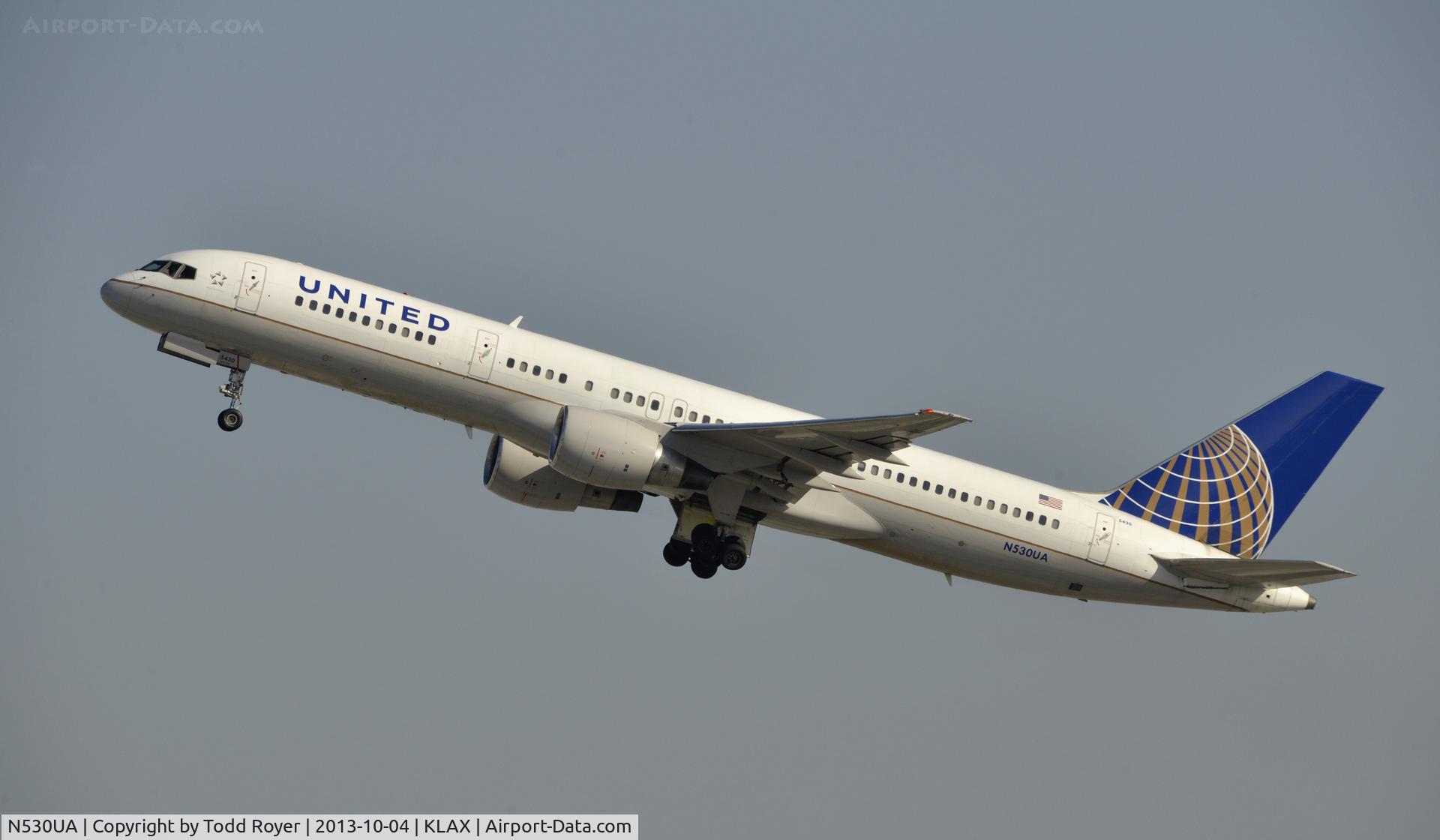 N530UA, 1991 Boeing 757-222 C/N 25043, Departing LAX