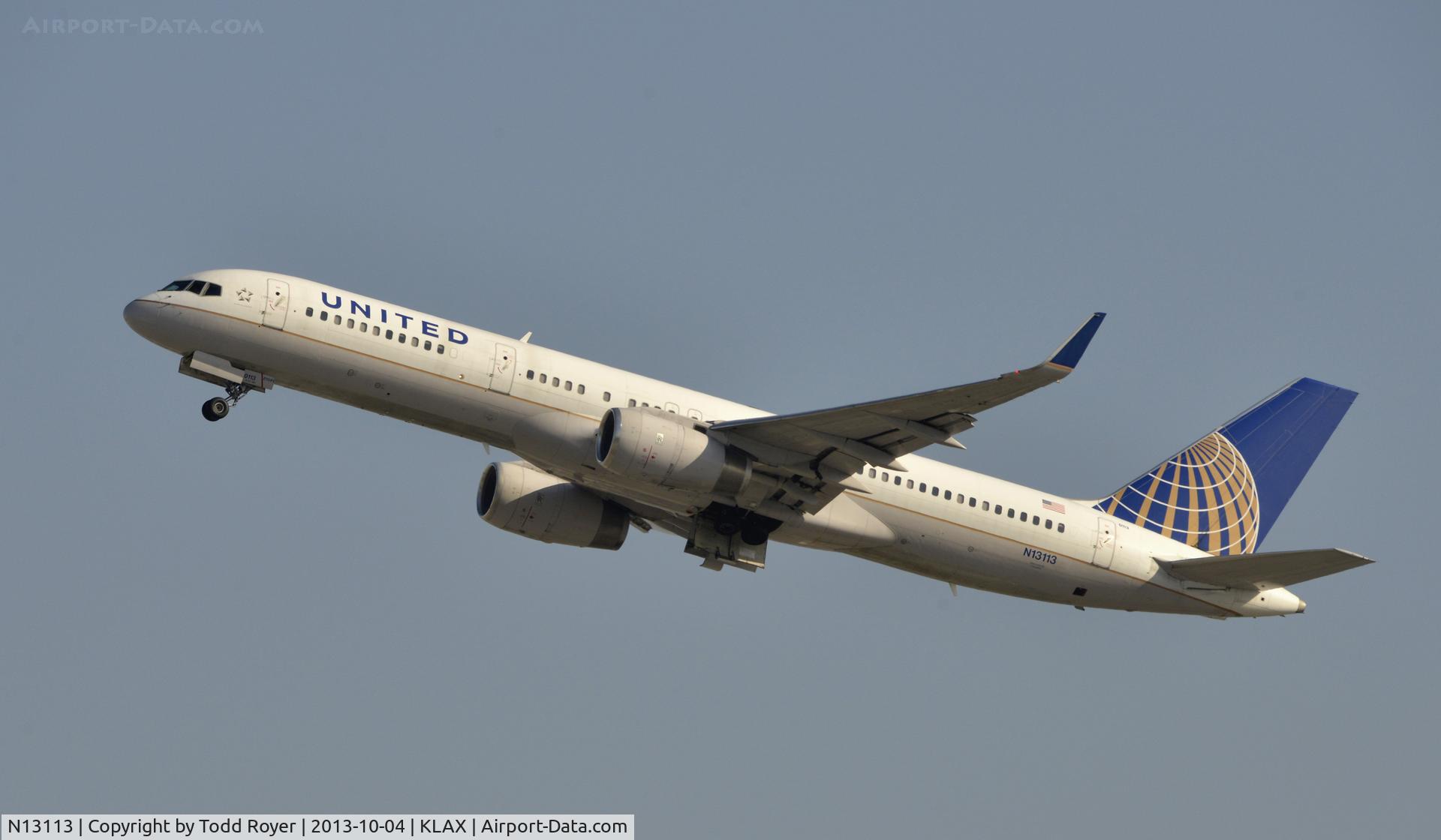 N13113, 1995 Boeing 757-224 C/N 27555, Departing LAX