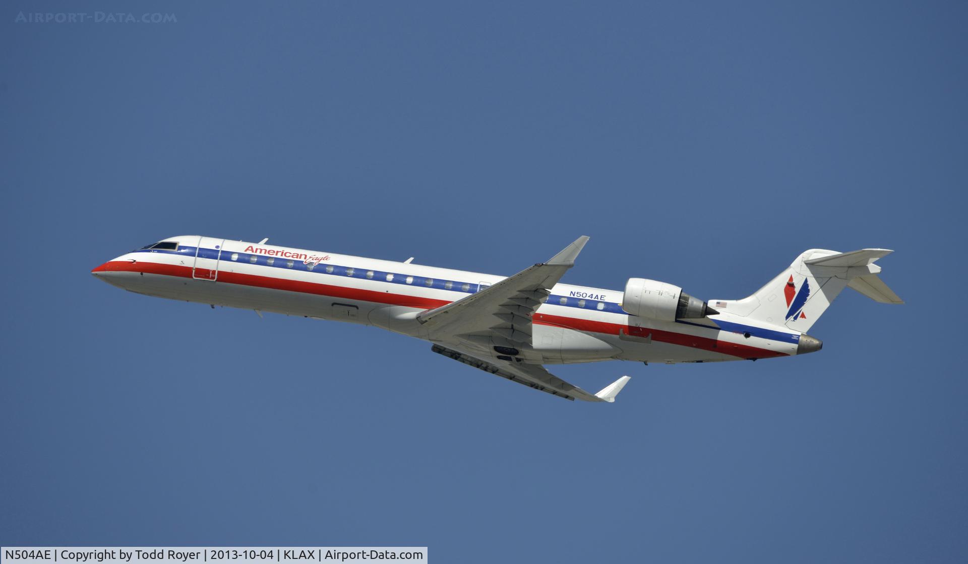 N504AE, Bombardier CRJ-701 (CL-600-2C10) Regional Jet C/N 10044, Departing LAX