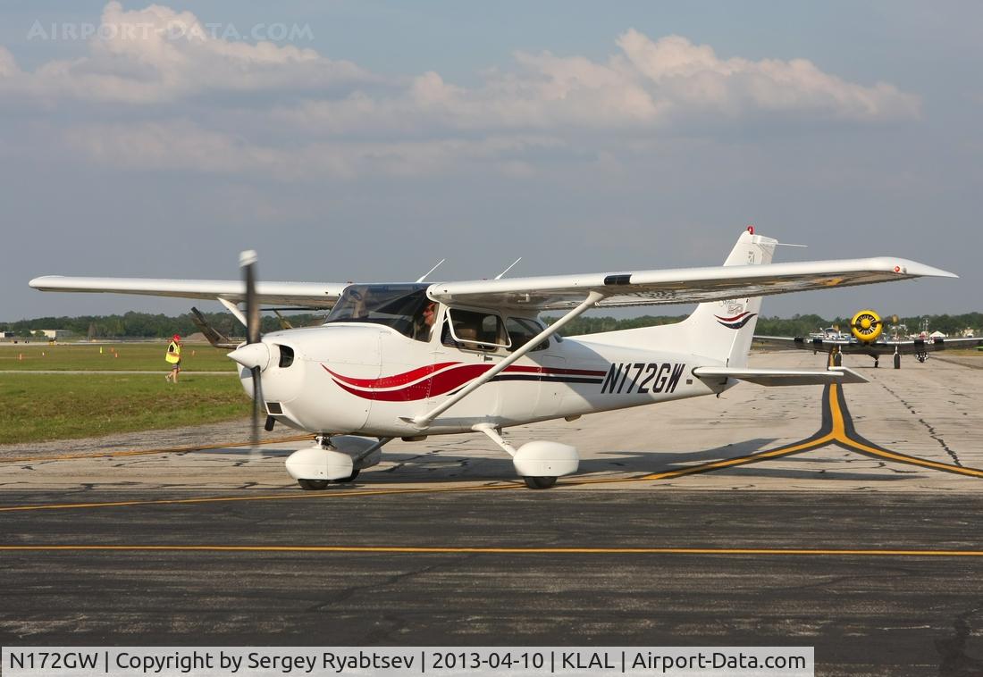 N172GW, 1999 Cessna 172S C/N 172S8289, Sun-n-Fun
