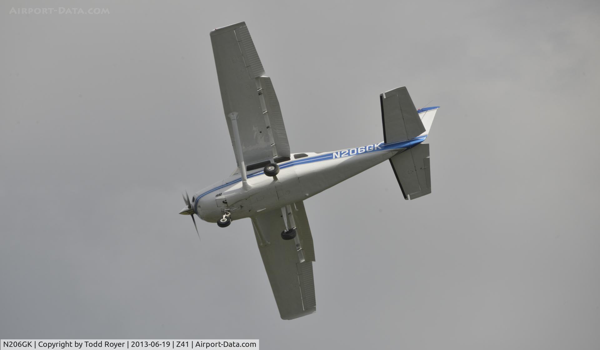 N206GK, 1981 Cessna U206G Stationair C/N U20606100, Landing at Lake Hood Strip