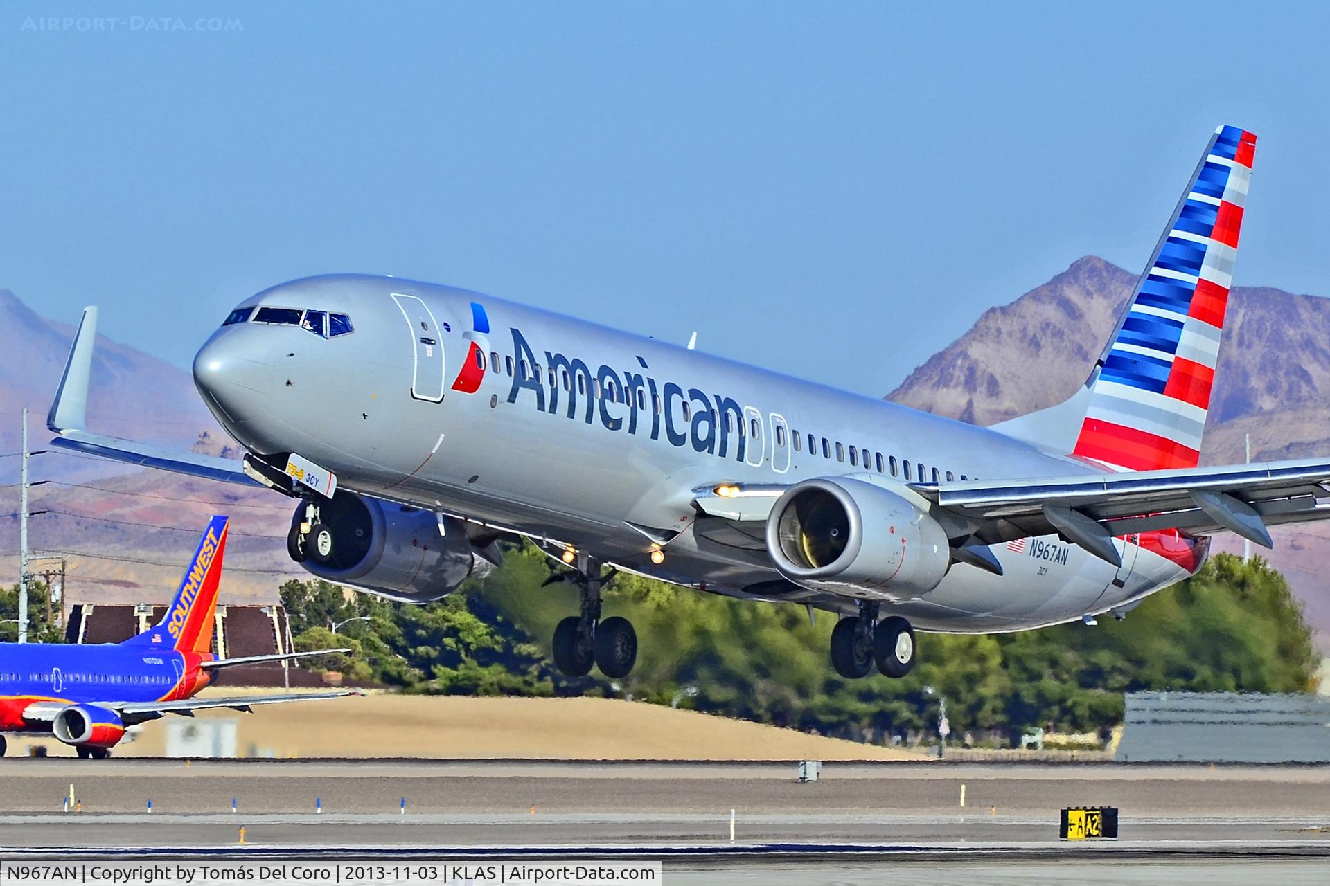 N967AN, 2001 Boeing 737-823 C/N 29545, N967AN American Airlines 2001 Boeing 737-823 - cn 29545 / ln 883

Las Vegas - McCarran International (LAS / KLAS)
USA - Nevada, November 3 , 2013
Photo: Tomás Del Coro