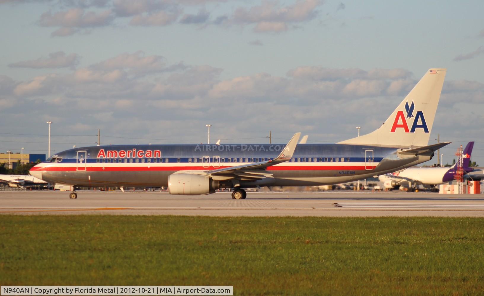 N940AN, 2000 Boeing 737-823 C/N 30598, American 737-800