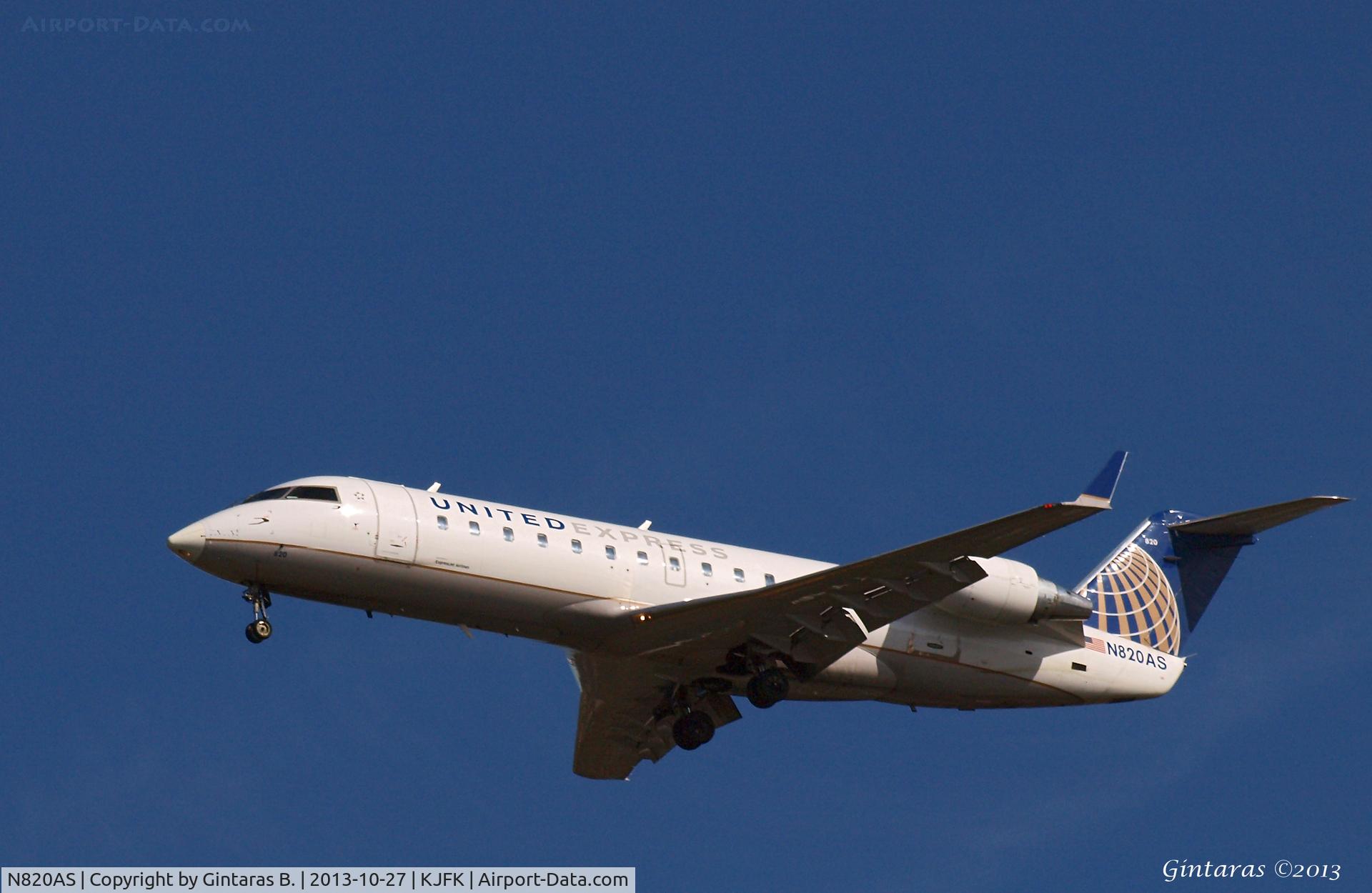 N820AS, 1997 Canadair CRJ-200LR (CL-600-2B19) C/N 7188, Going to a landing on 31R @ JFK